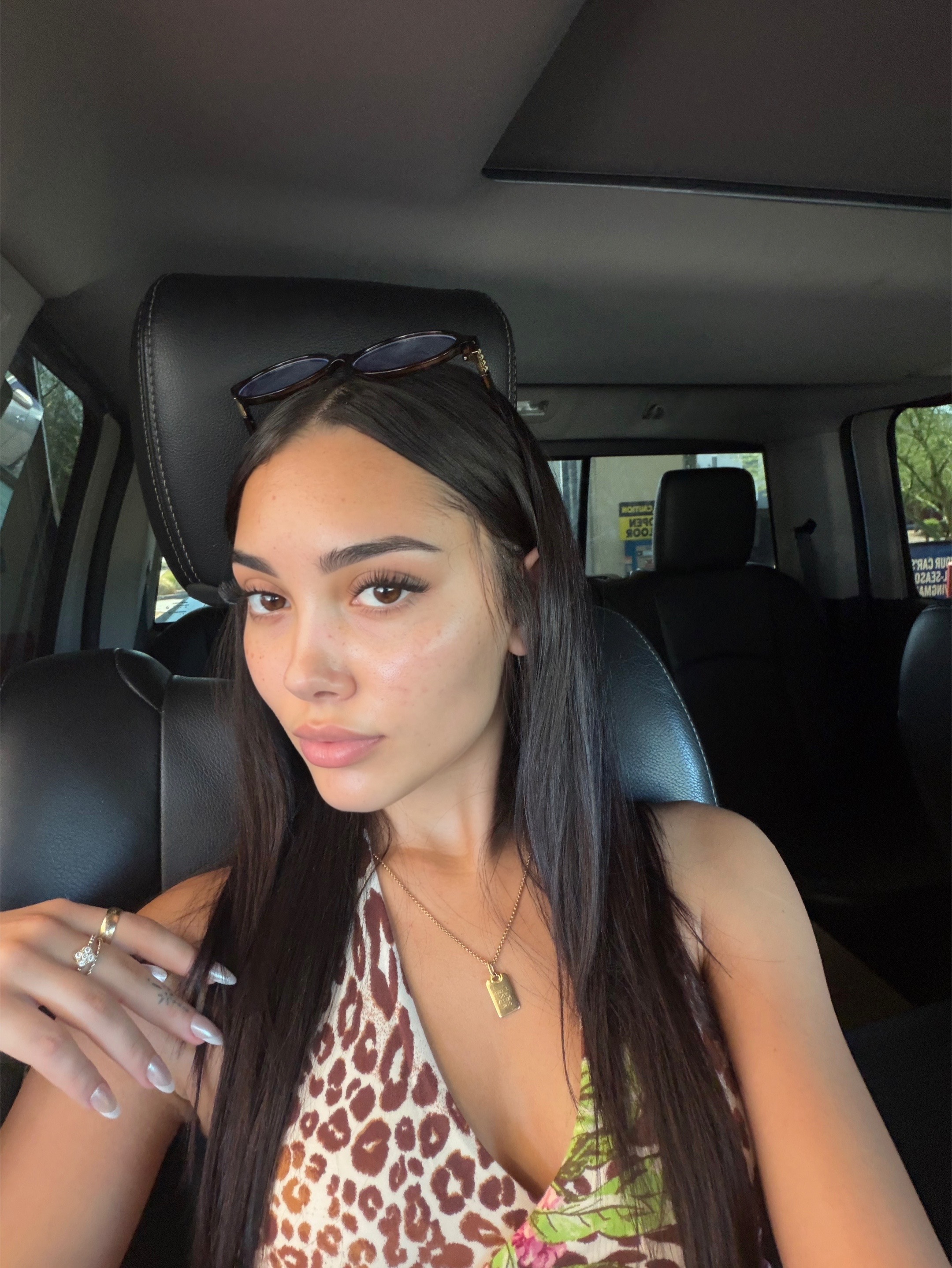 @whostaiana