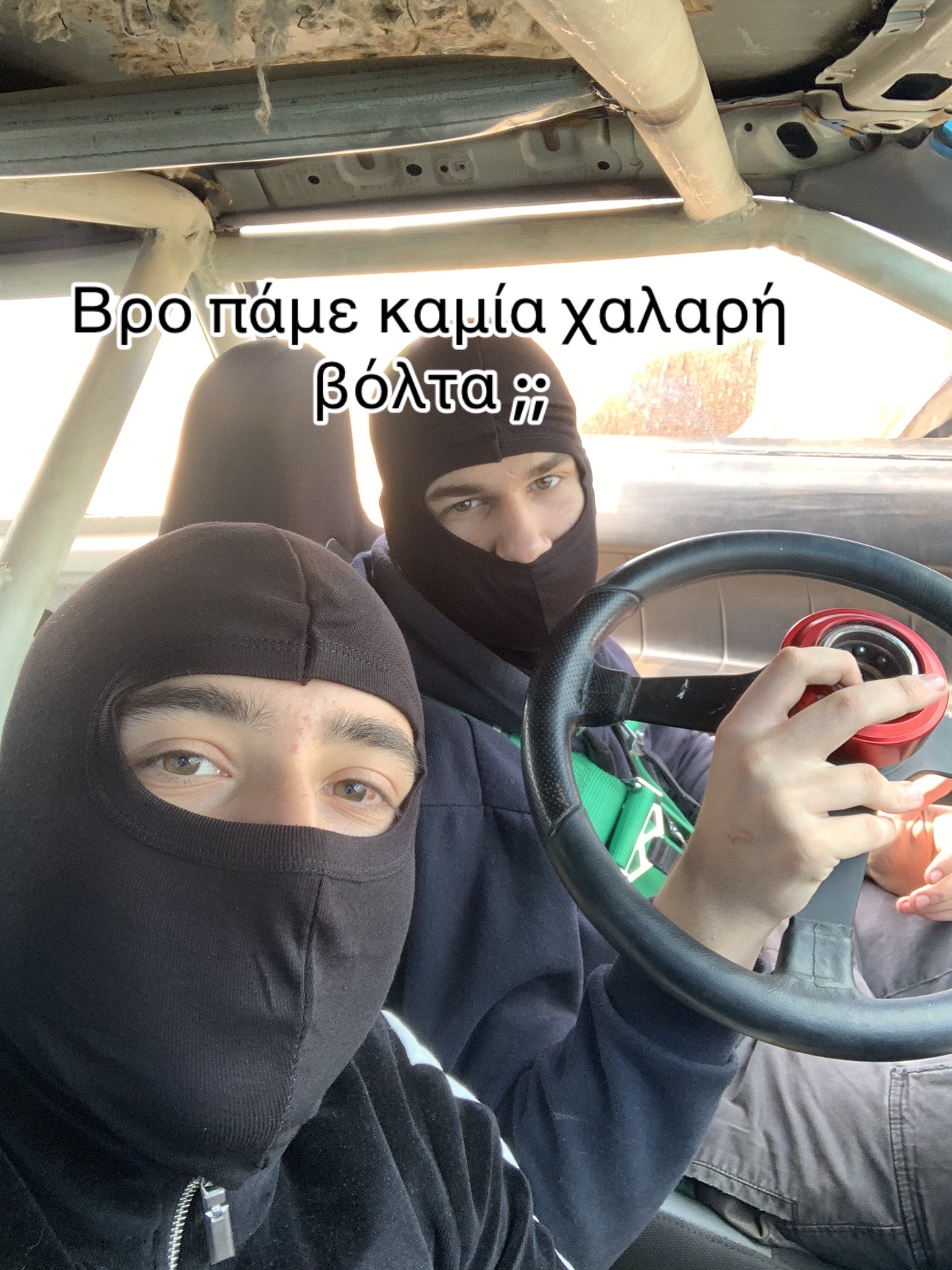 @D1mhtris._