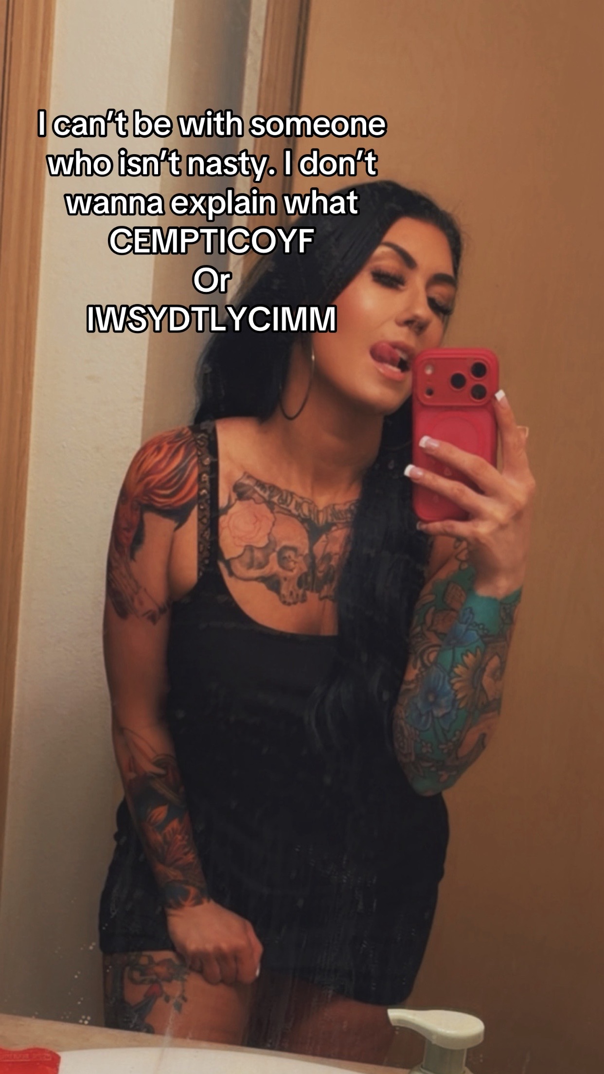 @CASSIE🍒💋