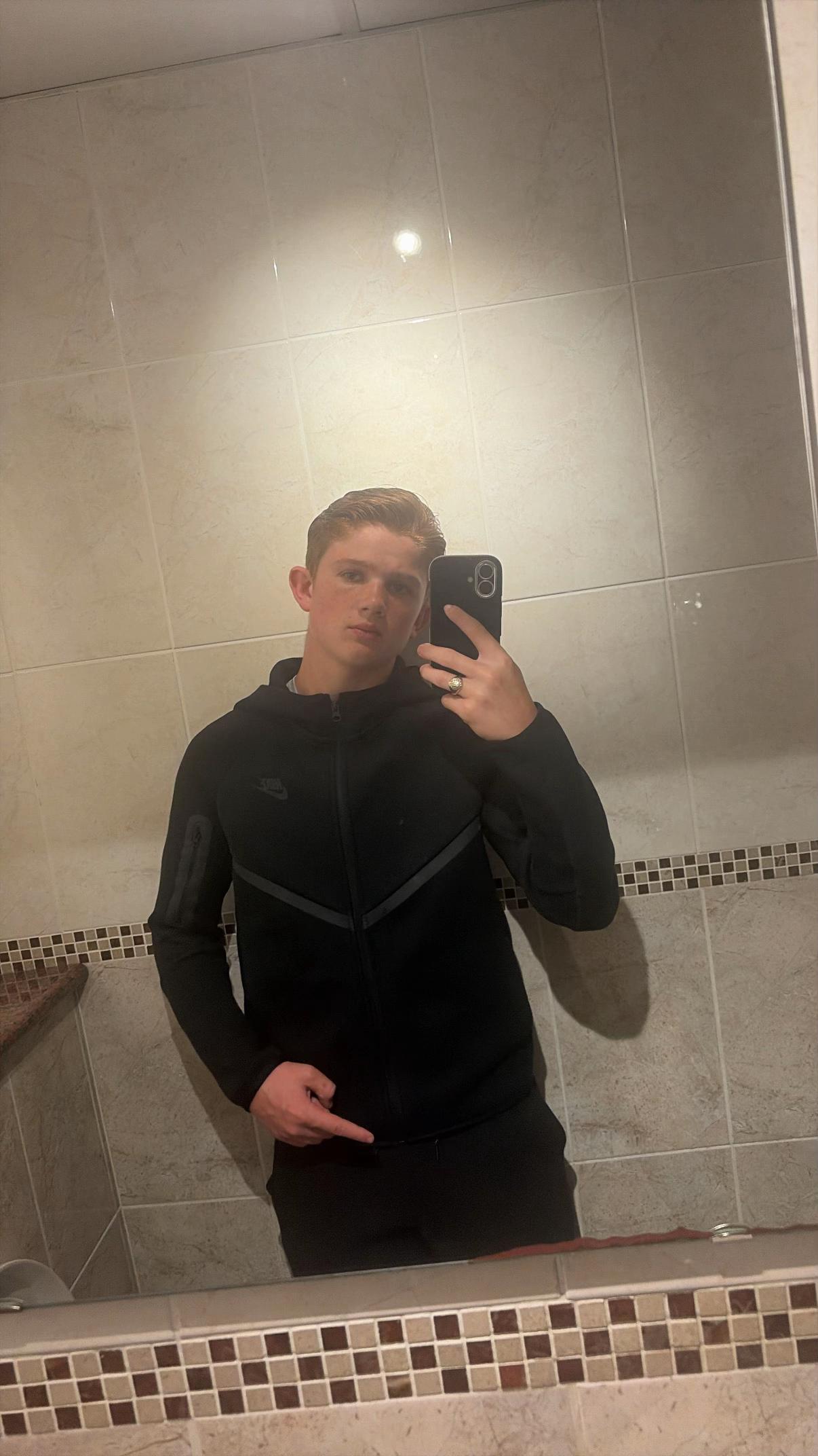 @Ronnieconnors_777