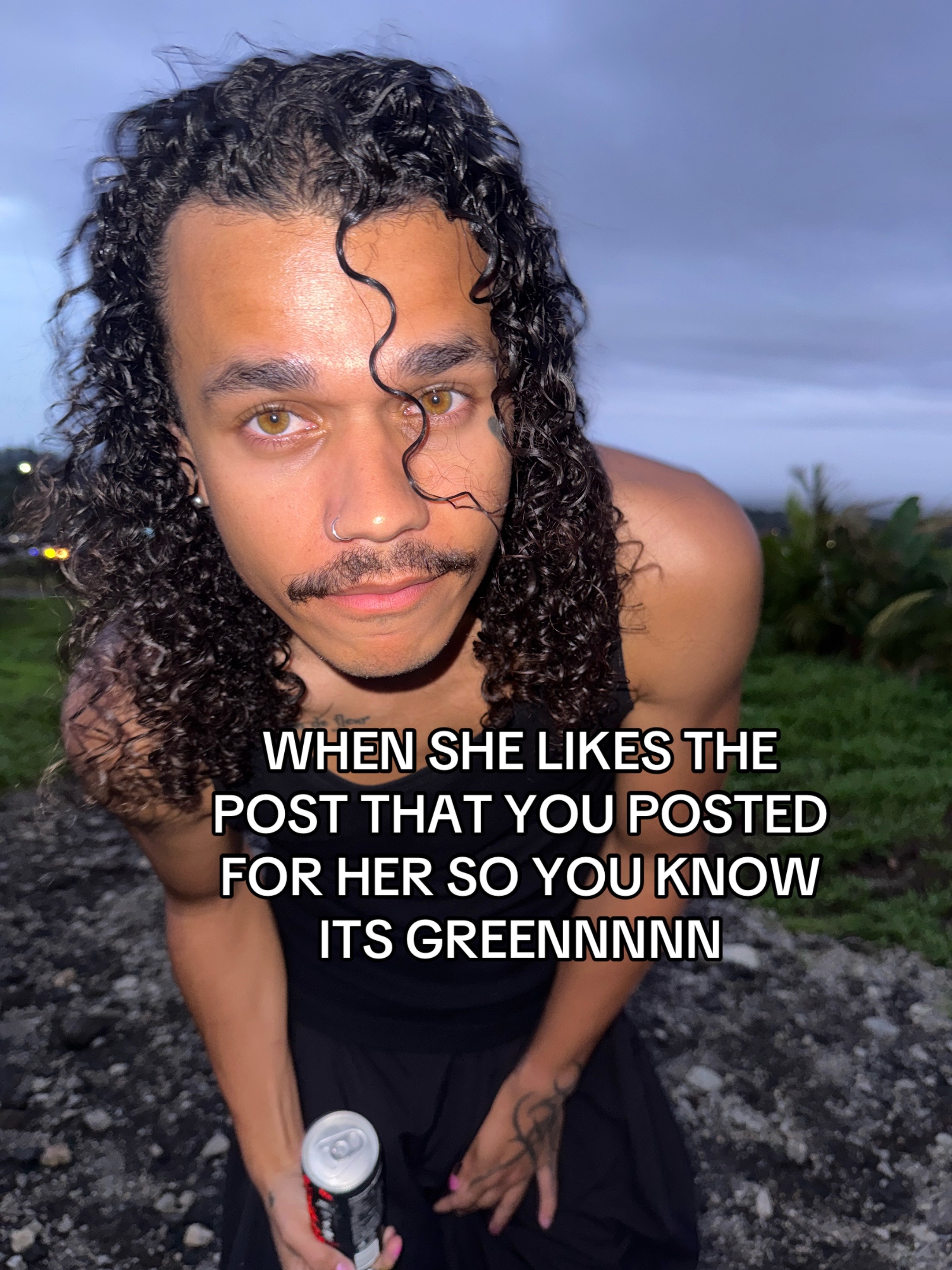 @MOY