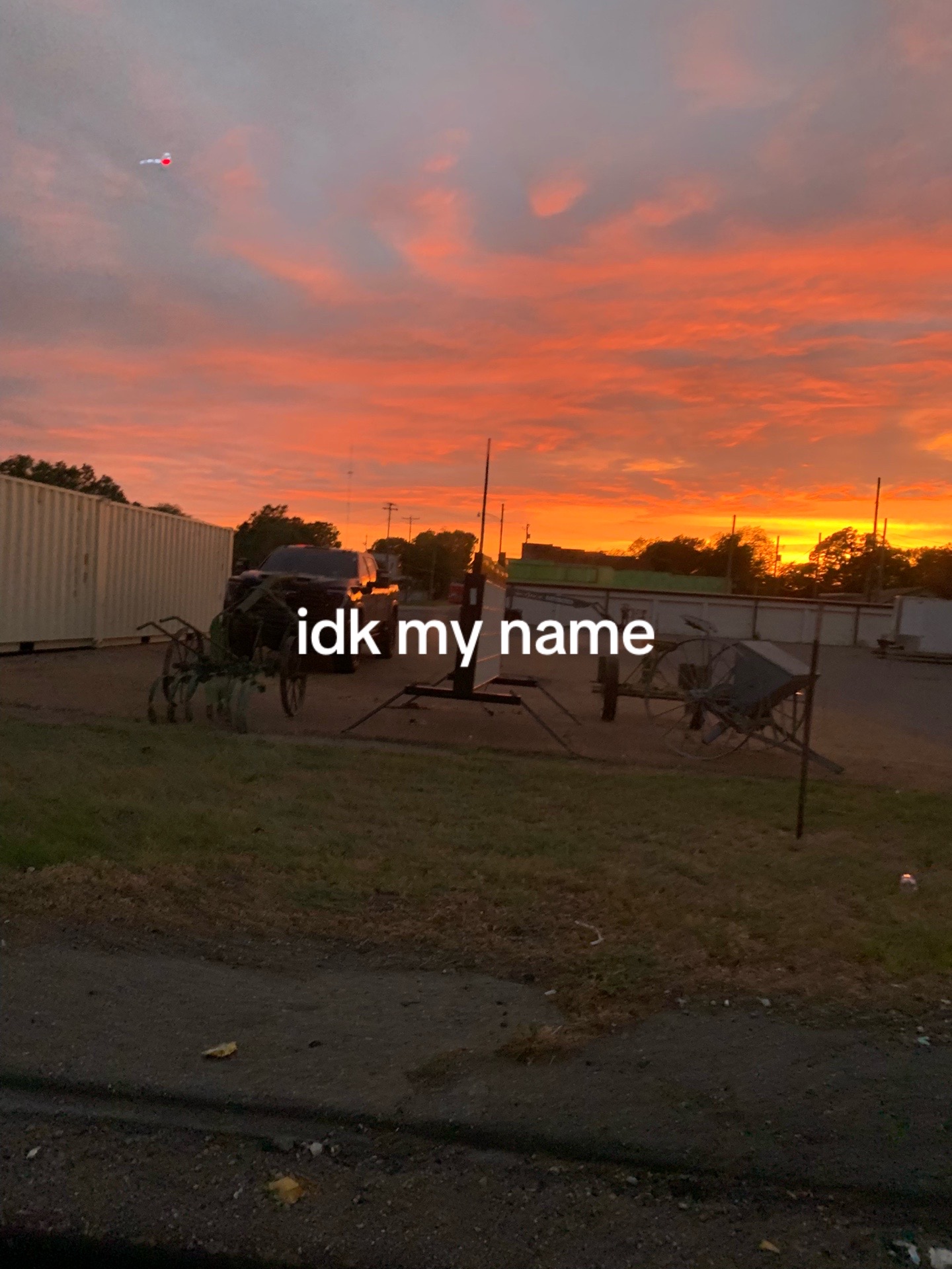 @H A L L I E ๐๐๐ช๐ฅ๐
