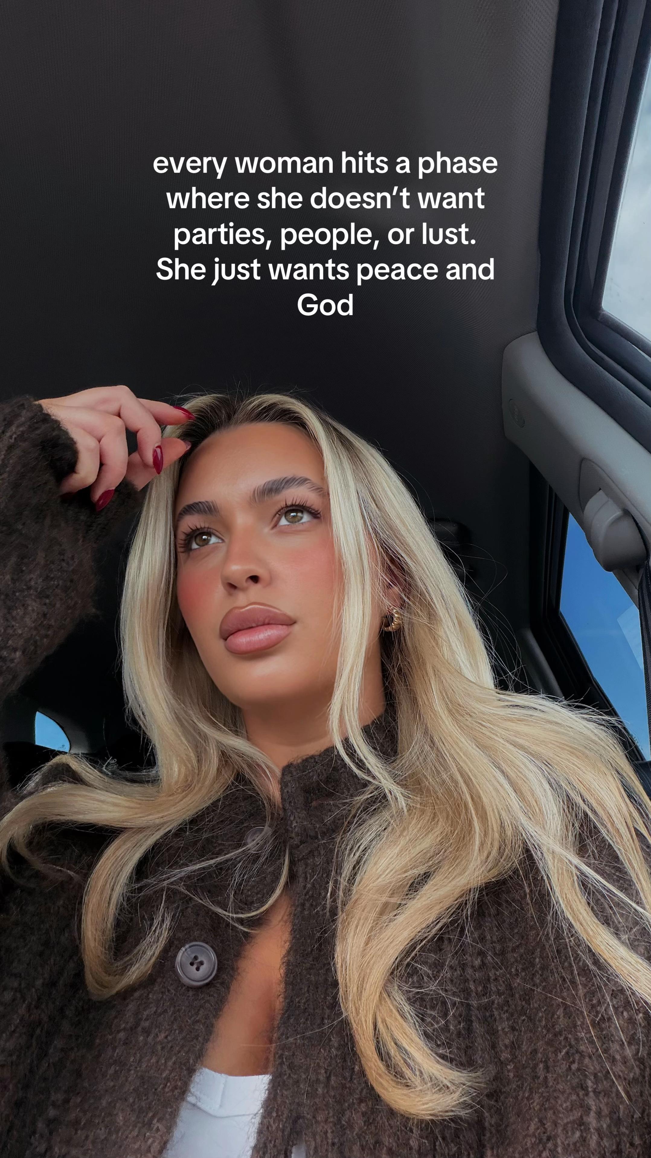 @Chloe Johnson ๐