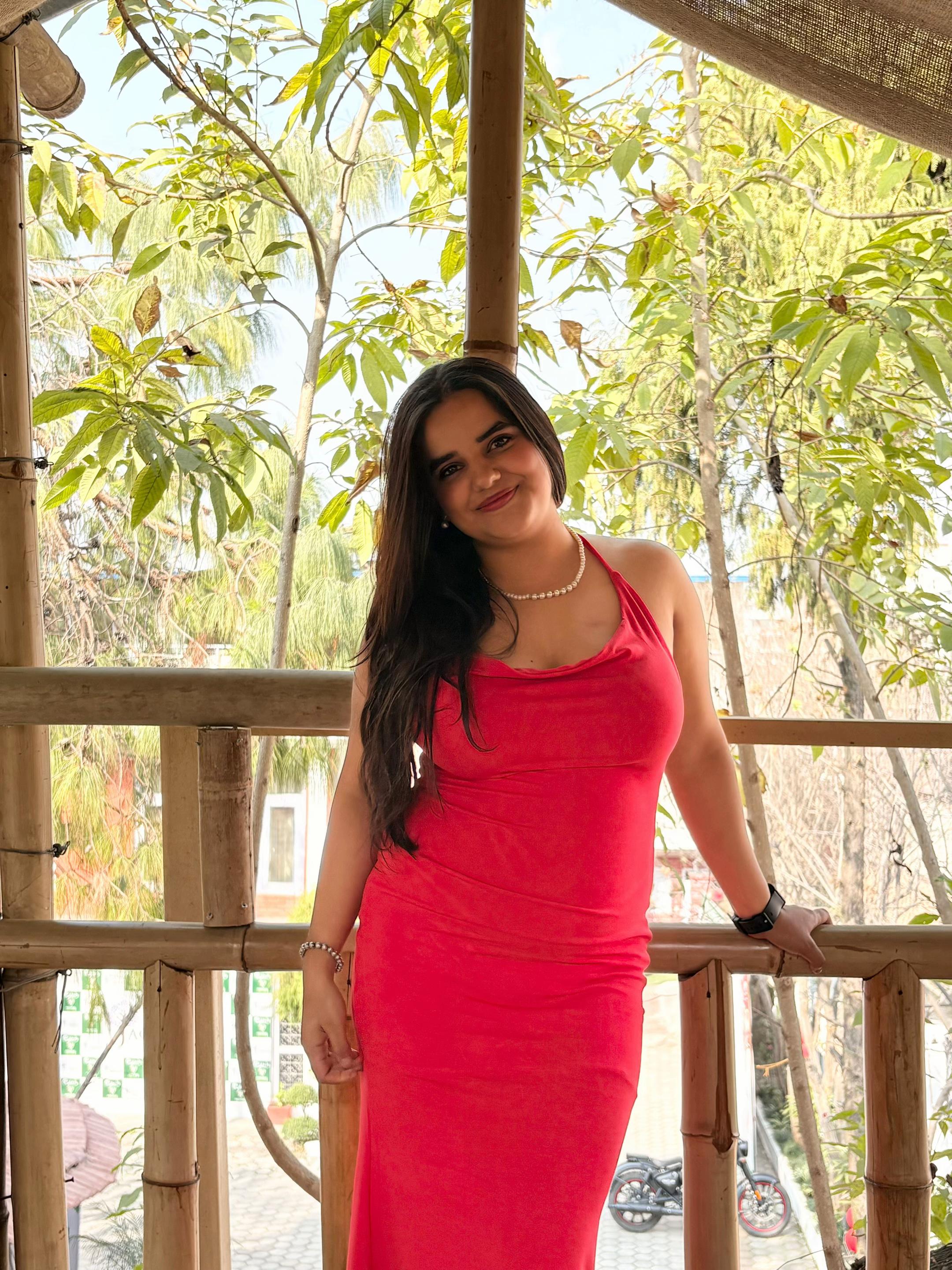 @Prapti🤍