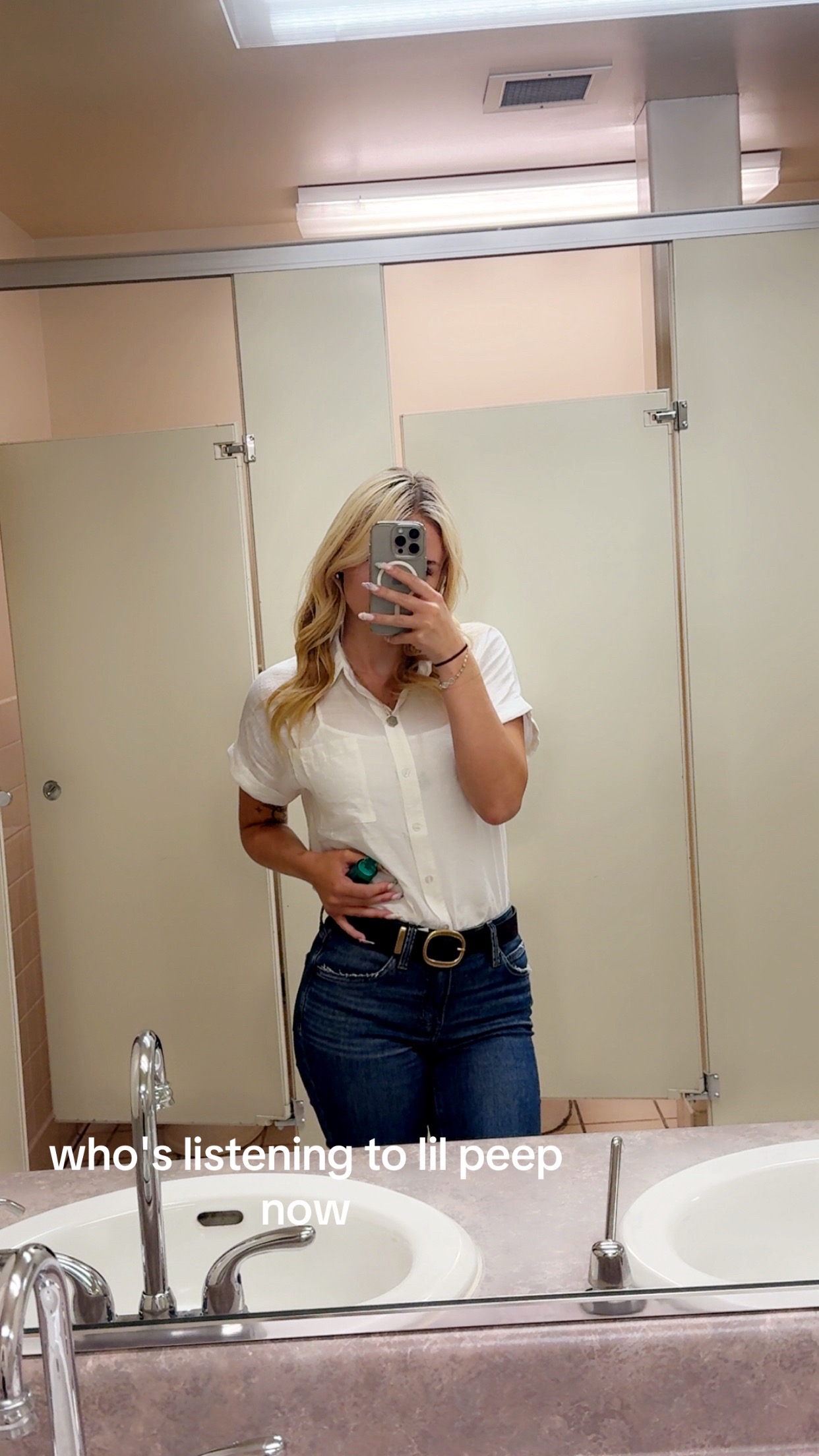 @rileydubay
