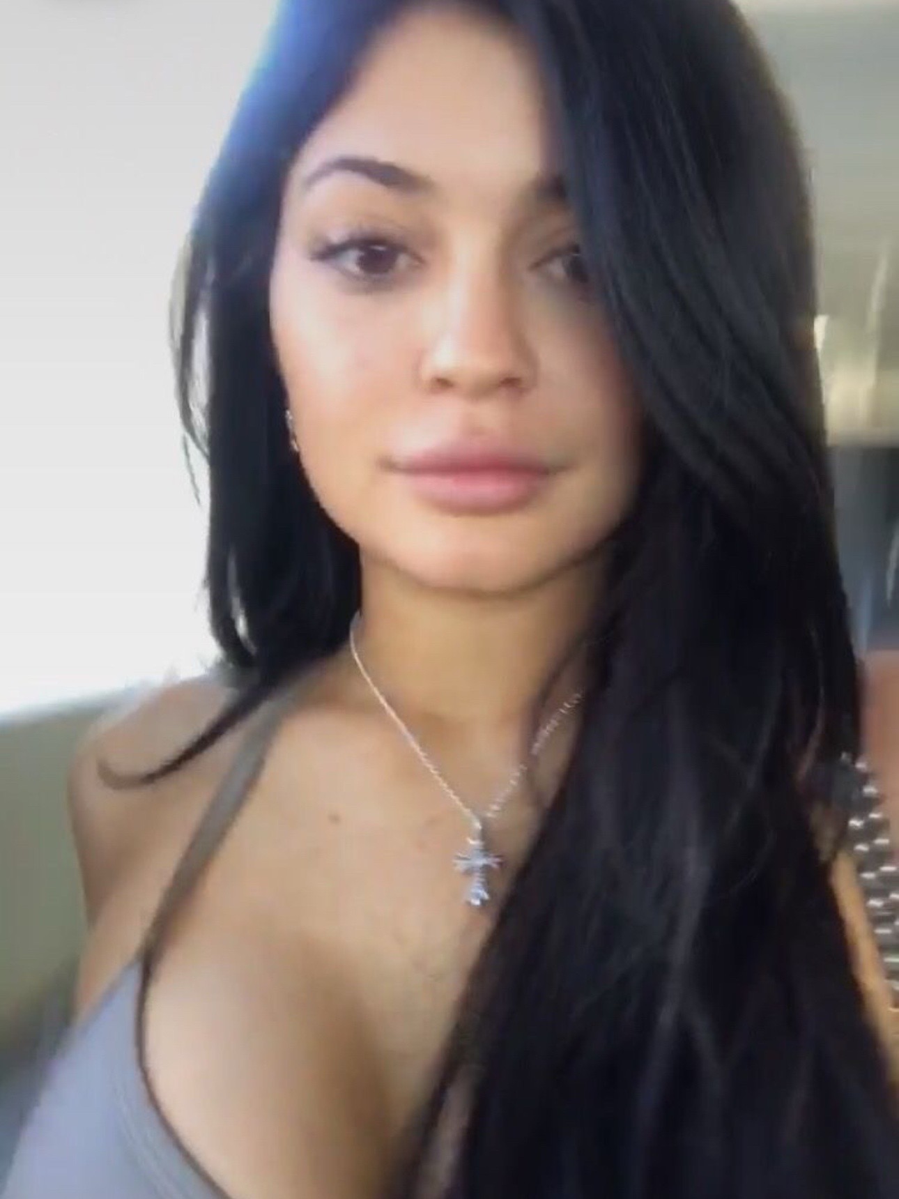 @️