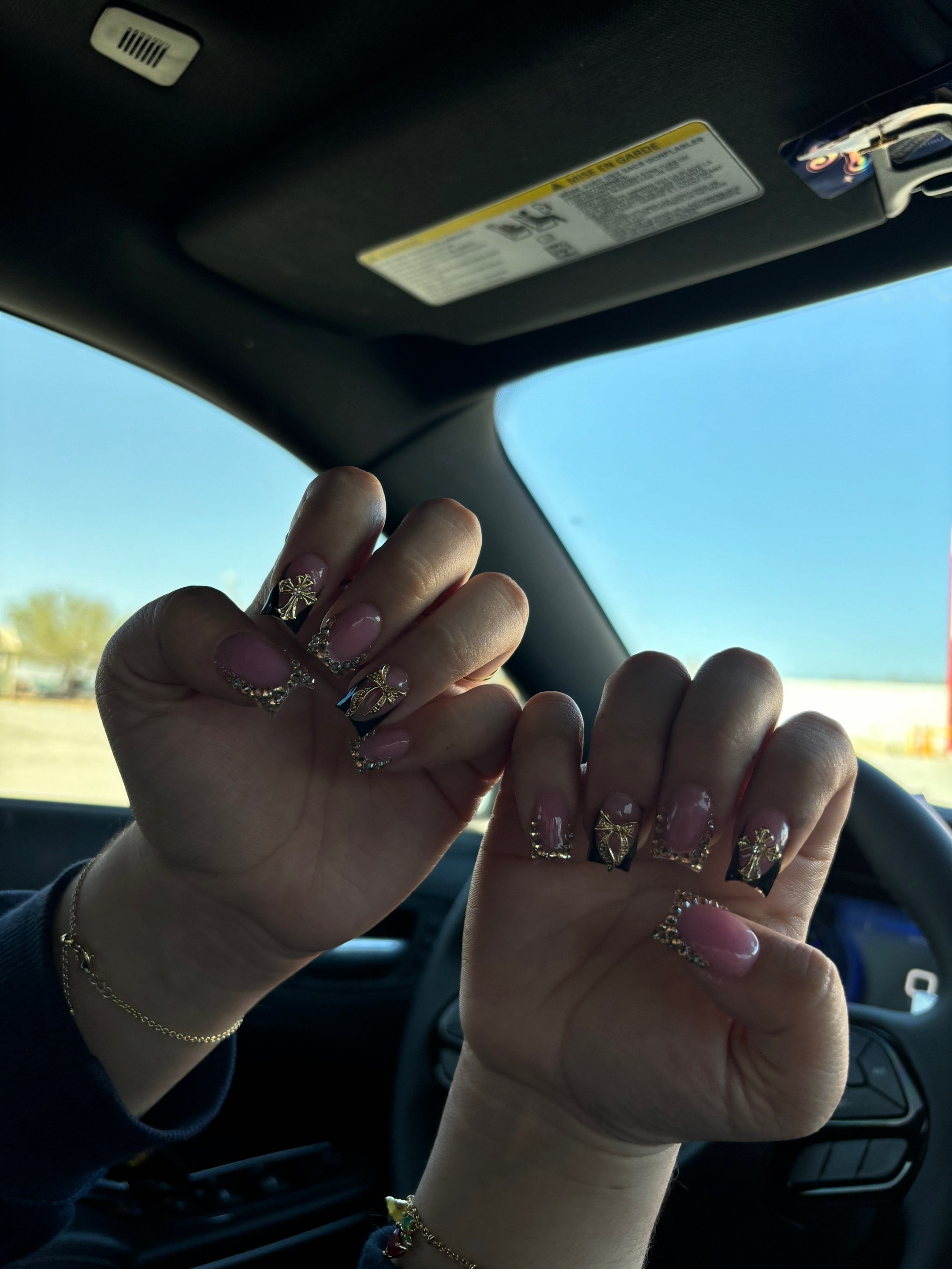 @davely’s nails🩷