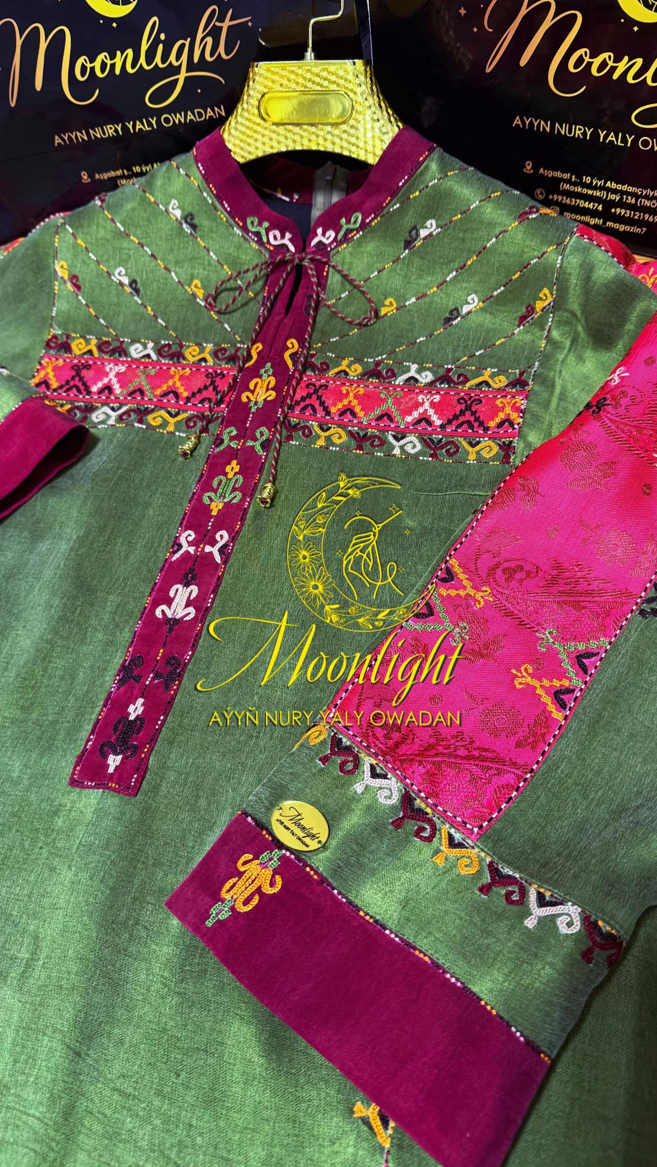 @MoonlightMagazine