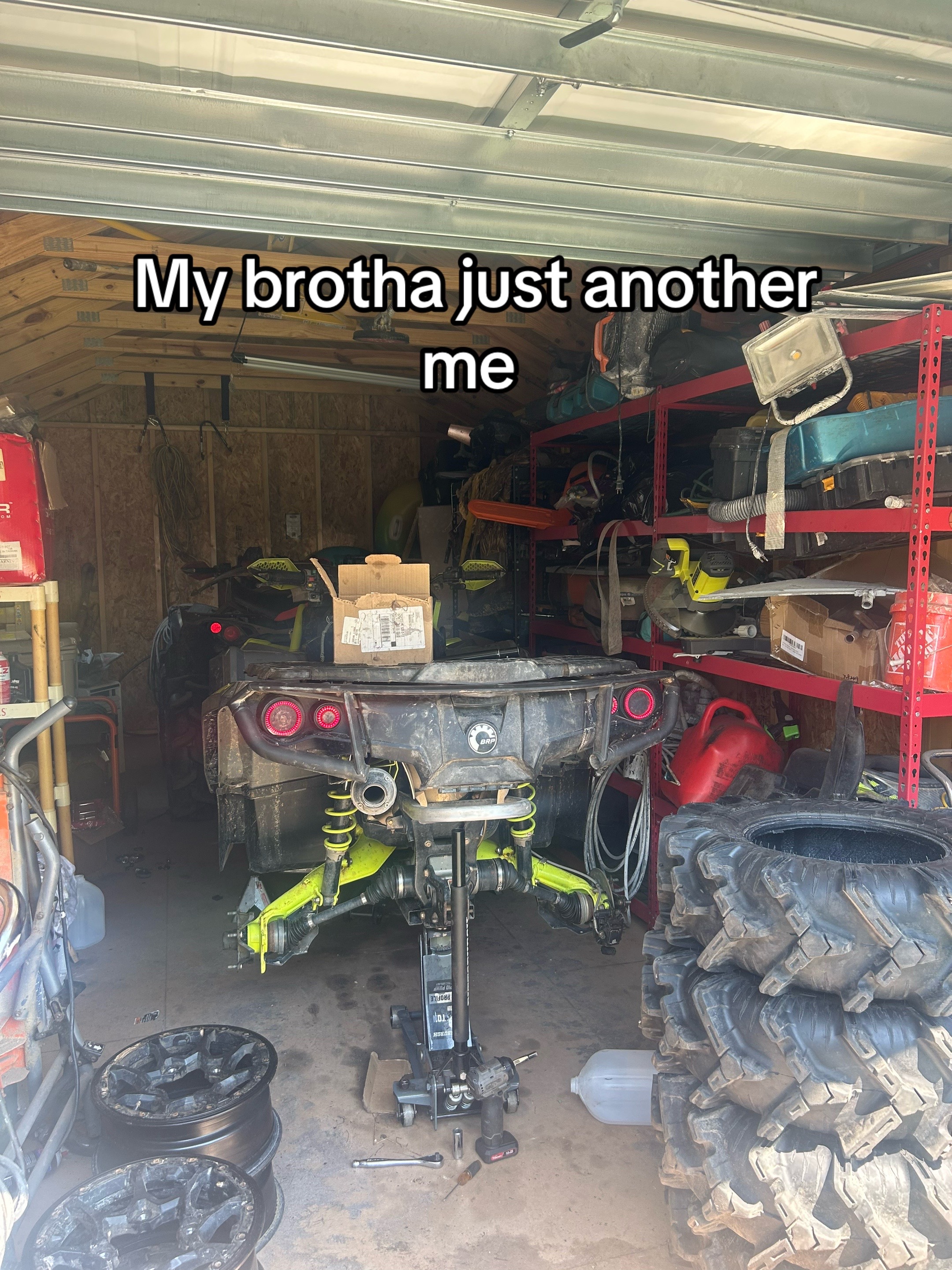 @Kollin on the canam🇺🇸
