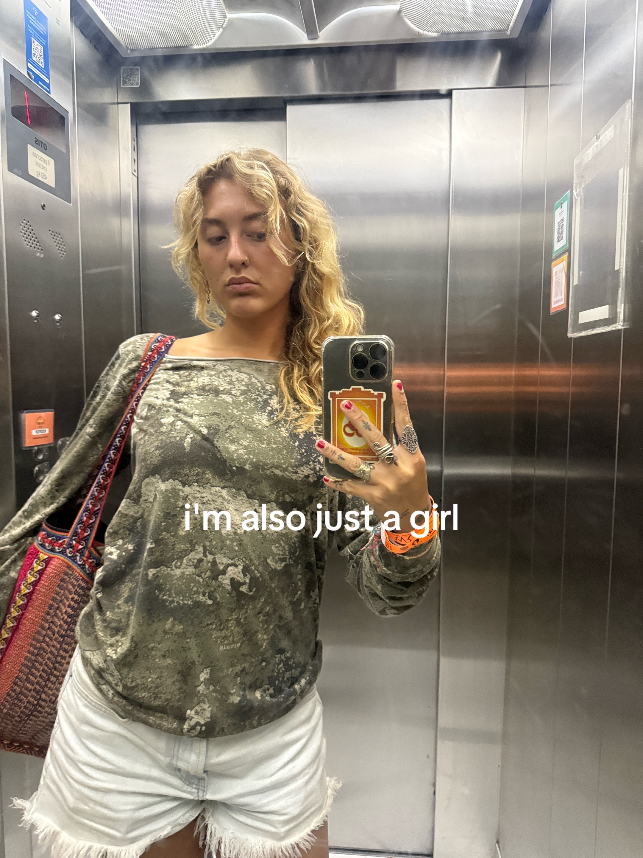 @em ☆