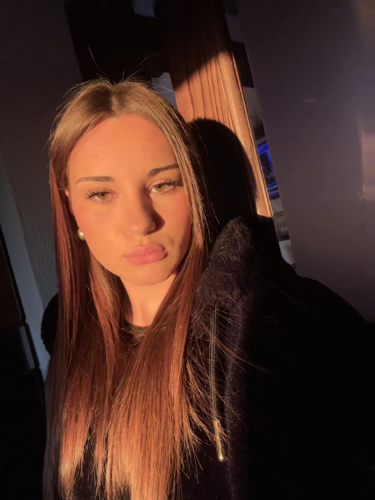 @𝓕