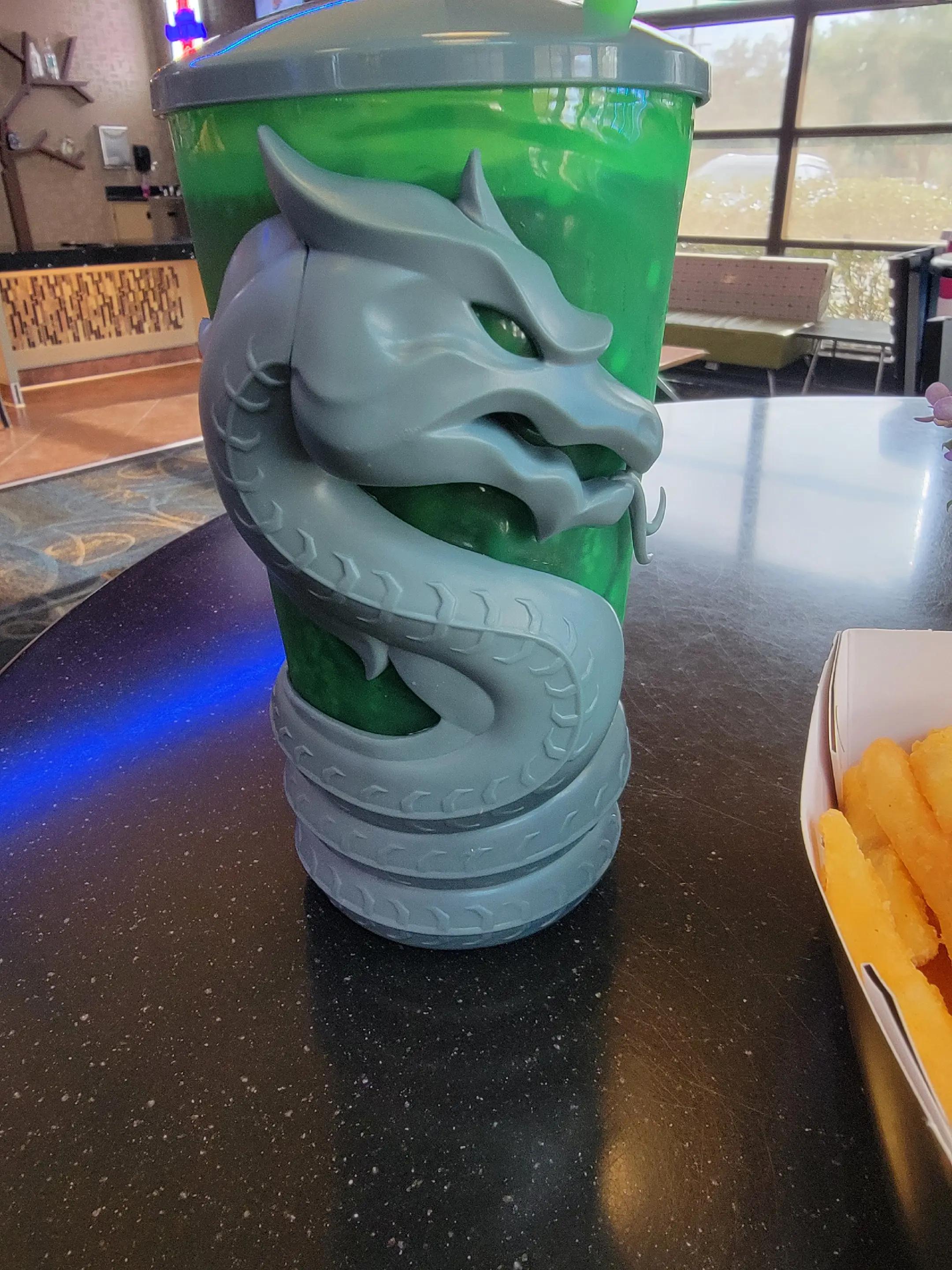 @SilverPaladinCosplay