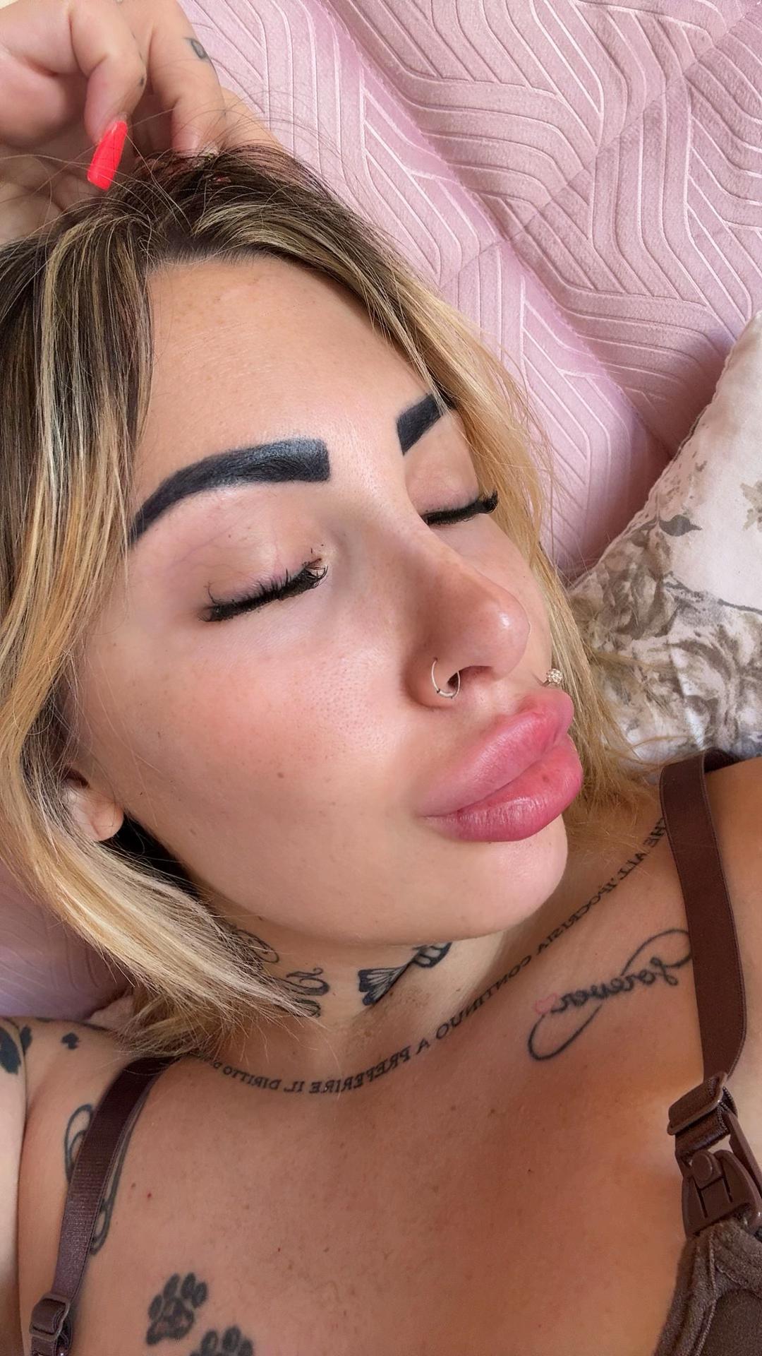 @ERIKA🖤