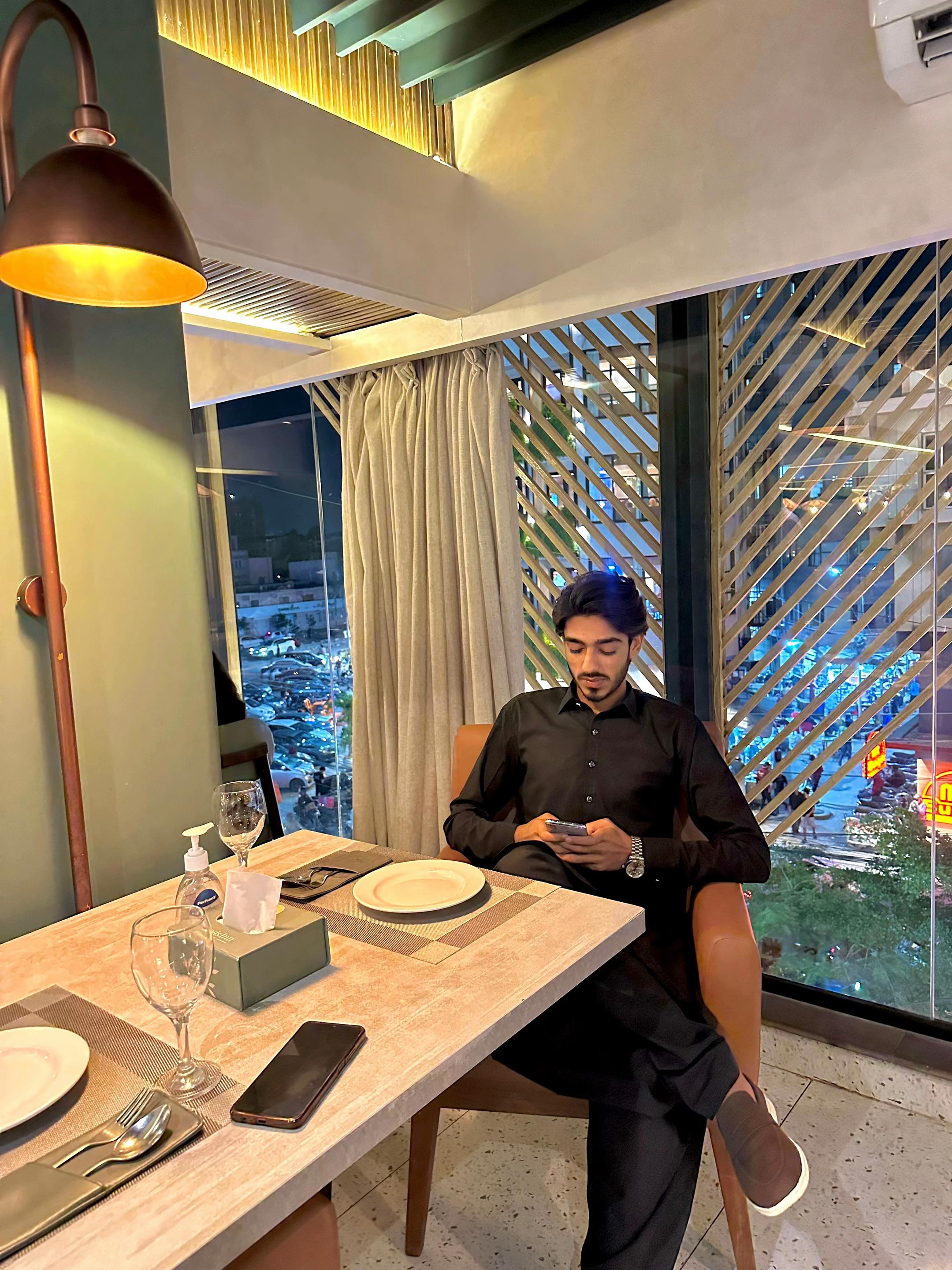 @Musawar Umrani 🥂✨