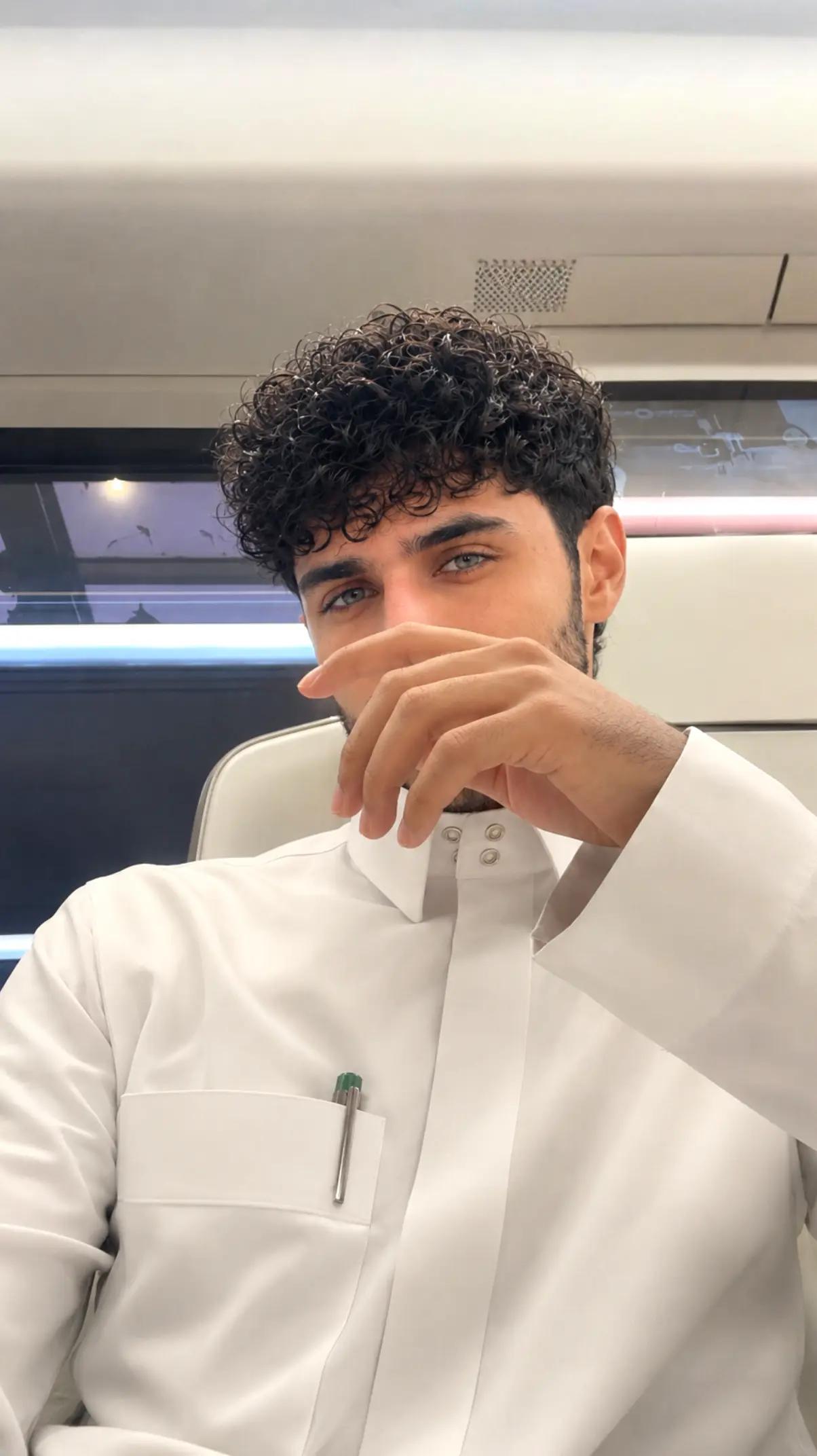 @ماجد/YE
