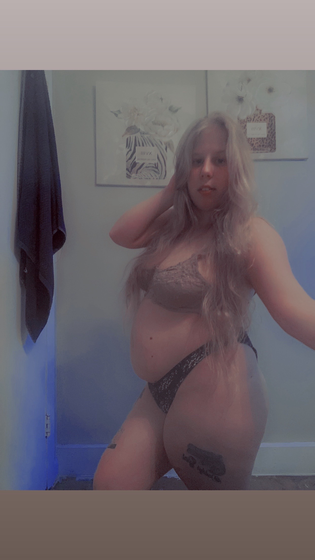 @BunnyyXoo🤍💋🐇