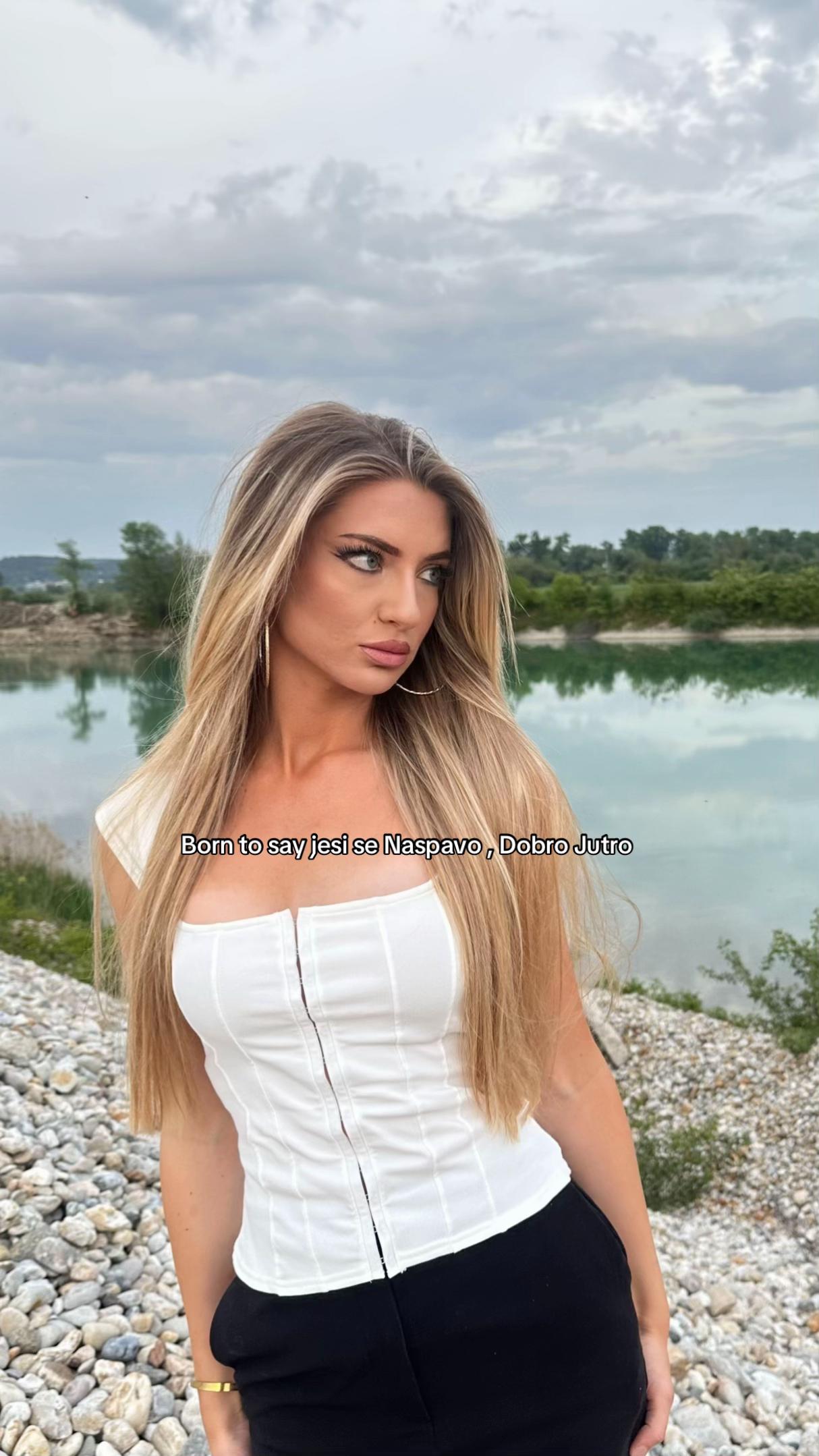 @Alina_alincee