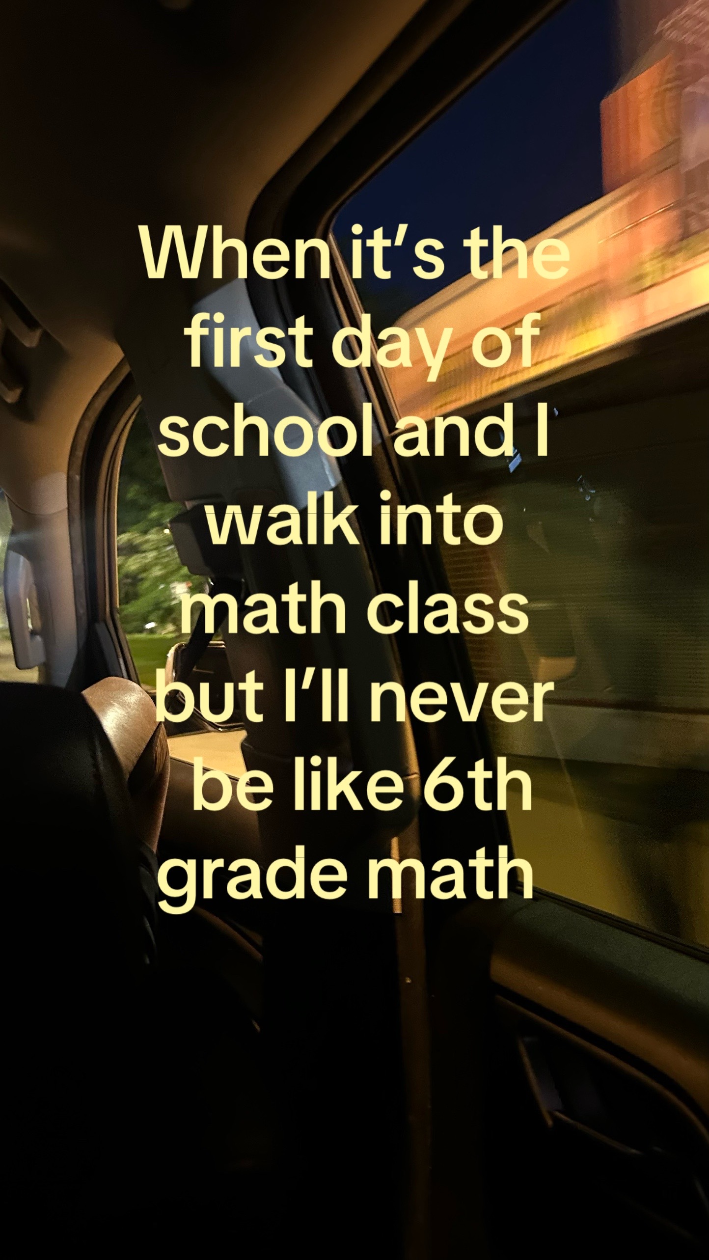 @𖩩꙼