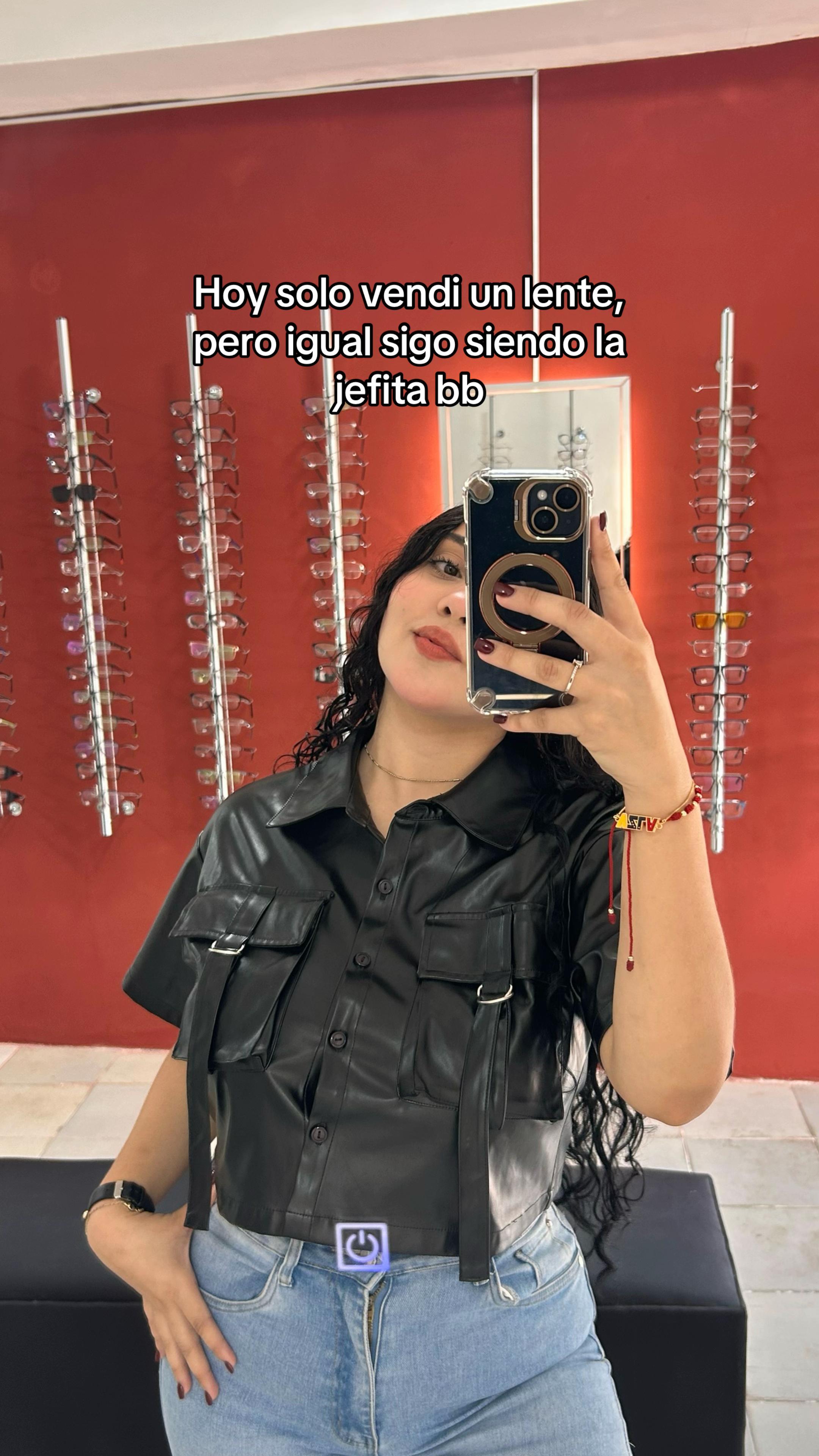 @Andrea Villasmil