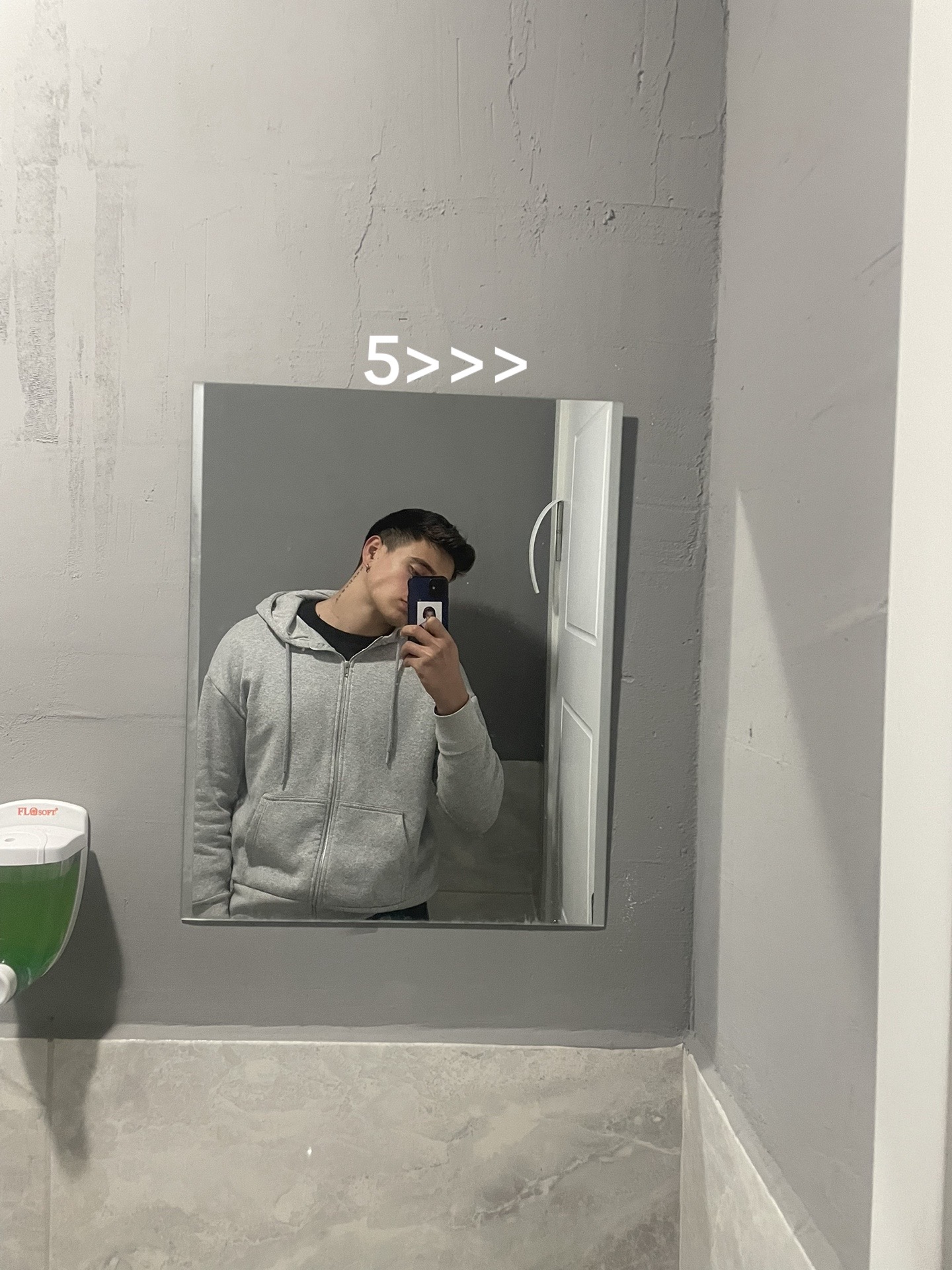 @Eneksss
