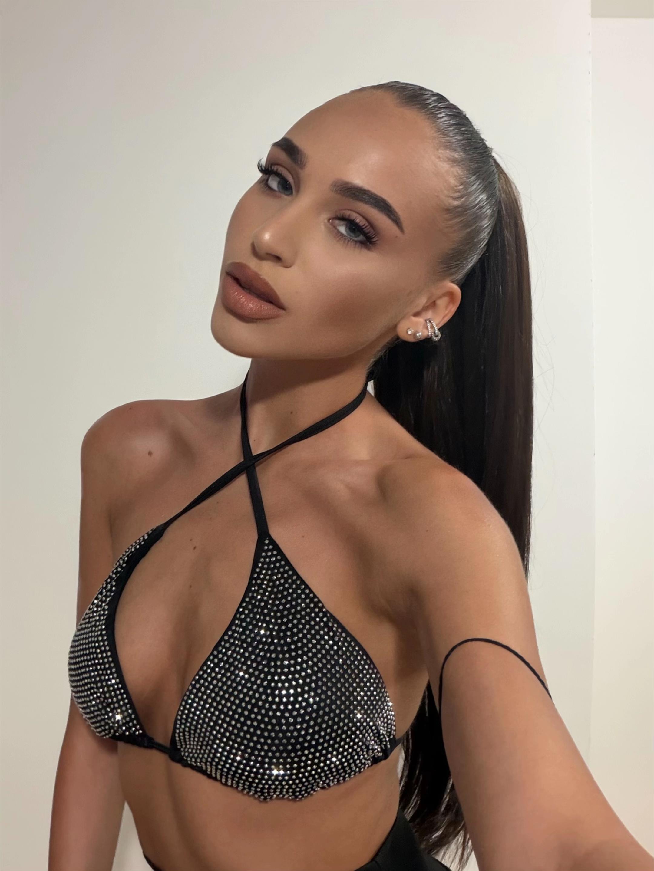 @Viktoriq Sirakova