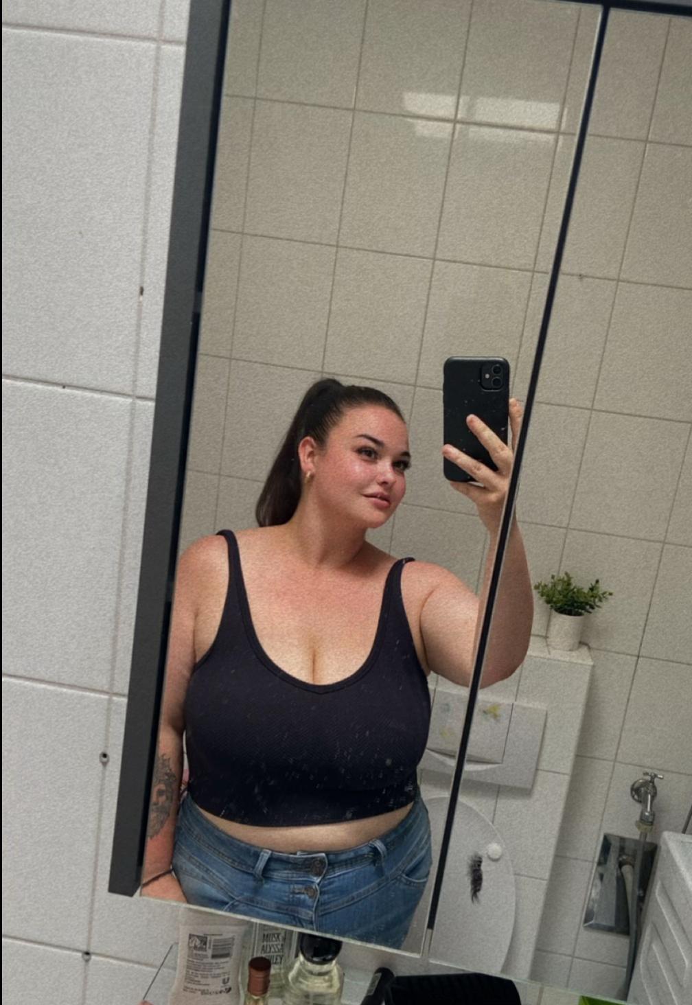 @deeey444
