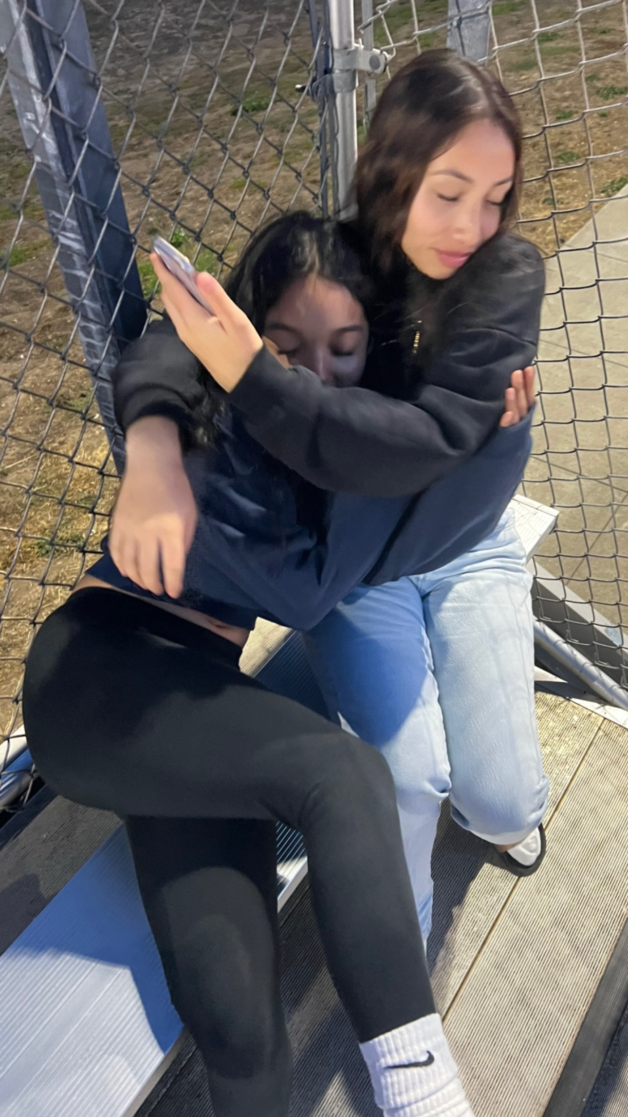 @valeslife_