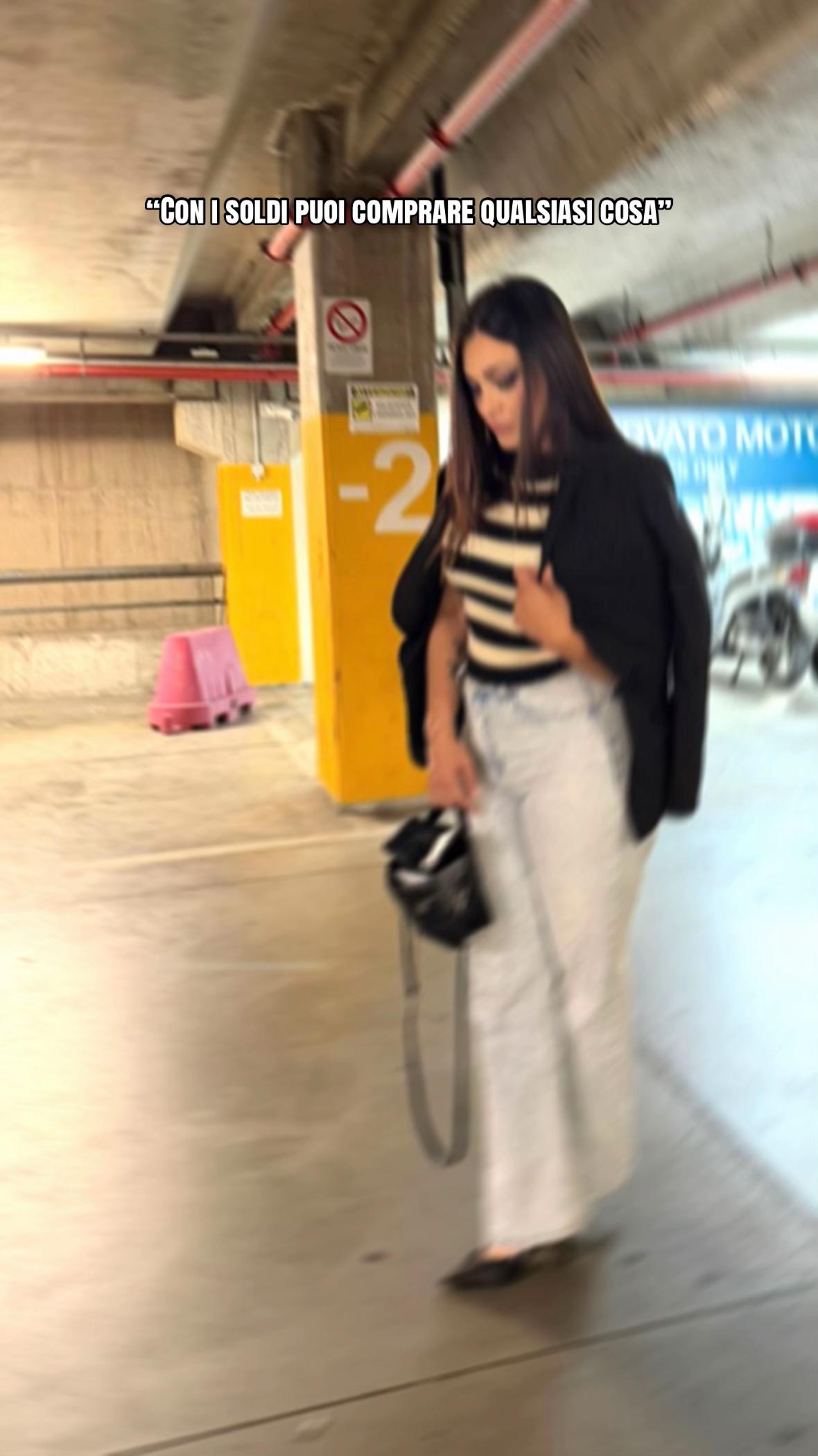 @Rosy G.🤍🦋Ti segue.