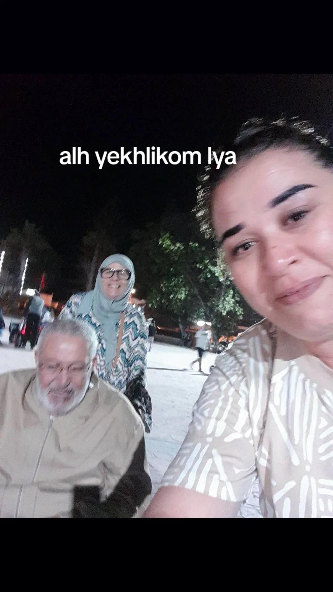 @nassira herizya Fi paris