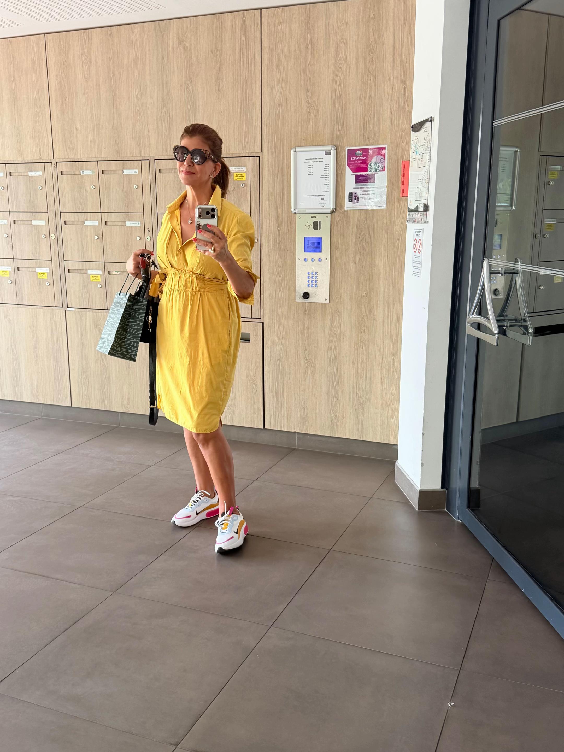 @Dress 44