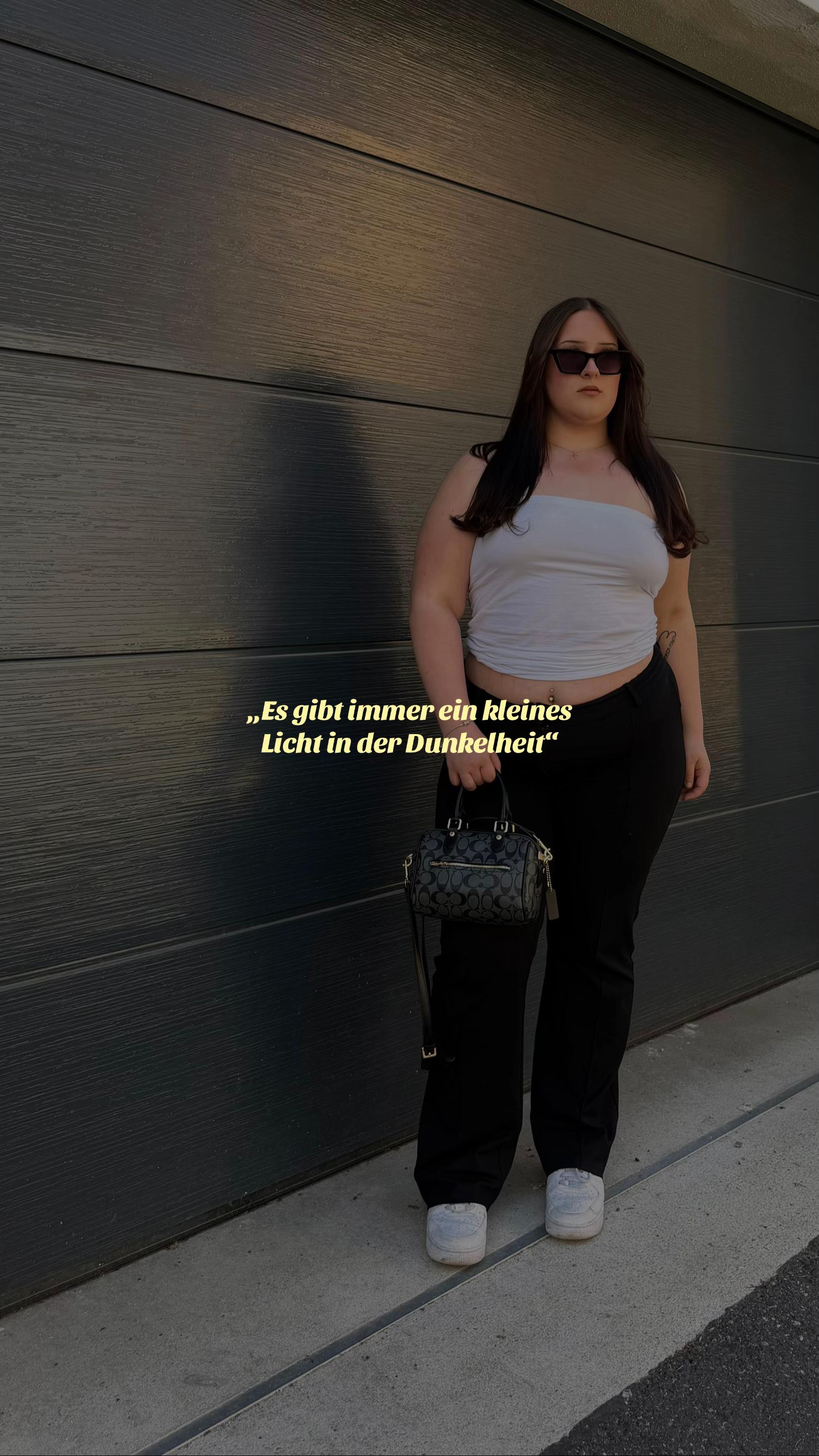 @𝓐𝓷𝓷𝓪-𝓛𝓮𝓷𝓪