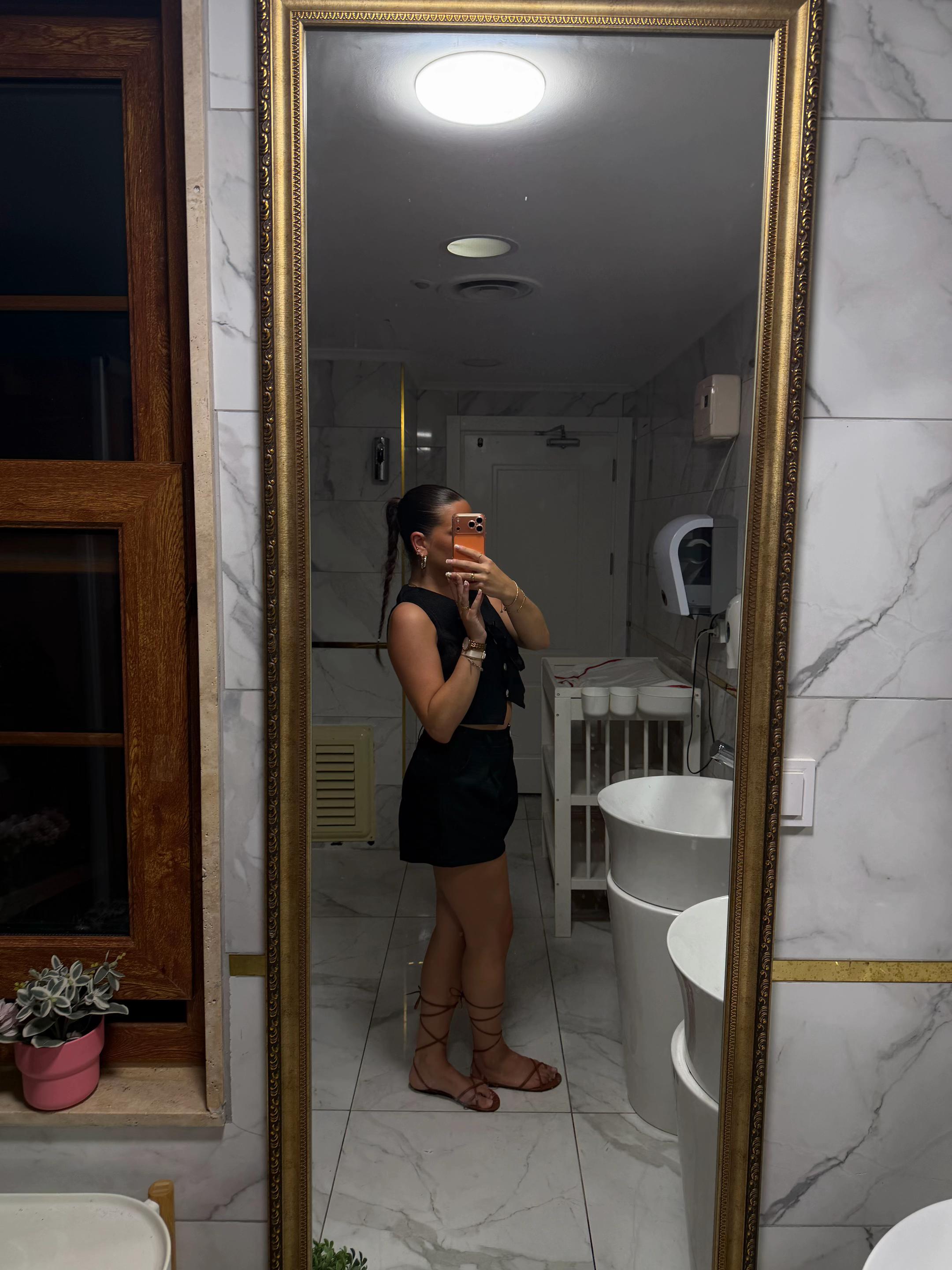@Gizem