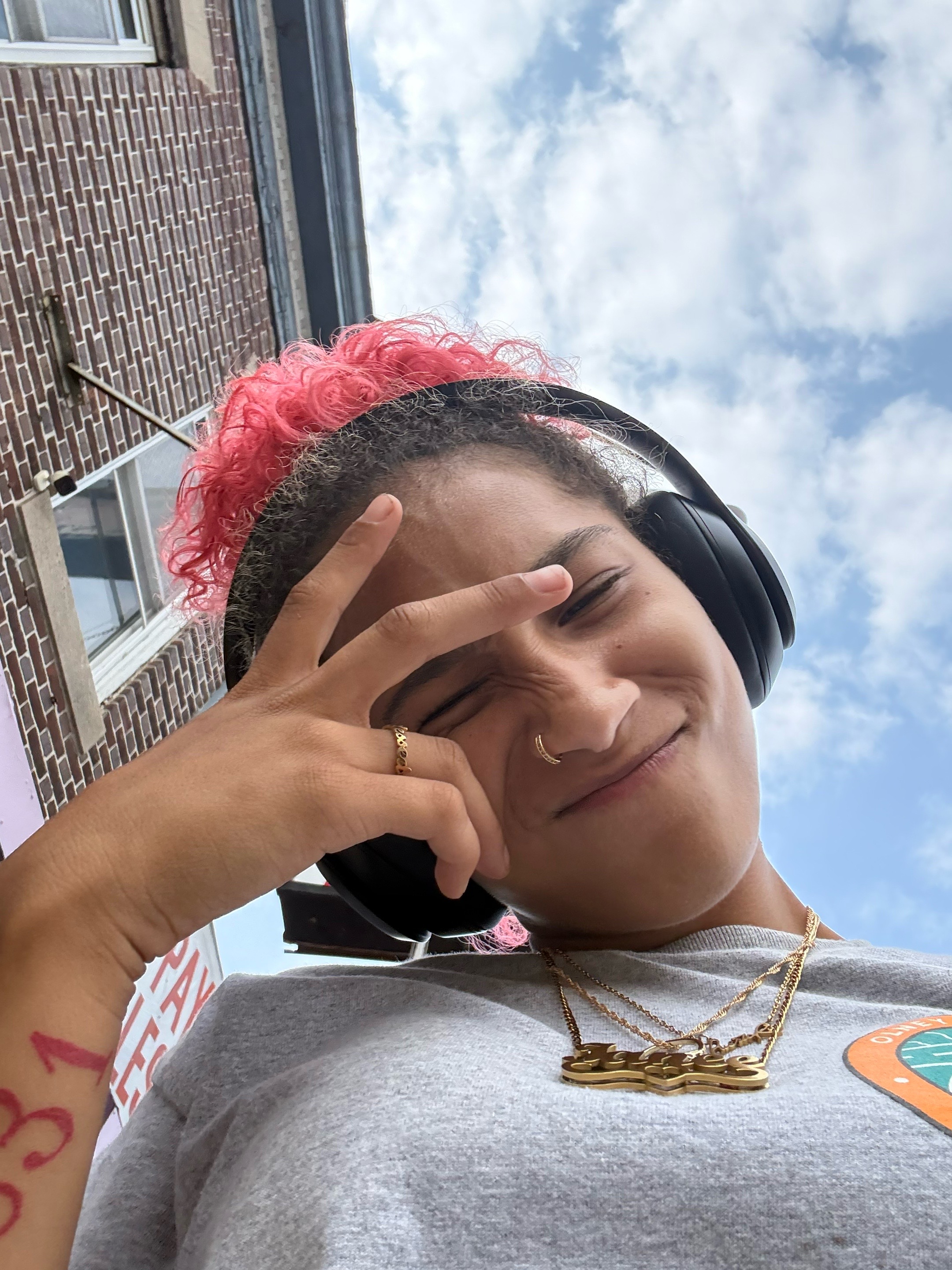 @💫