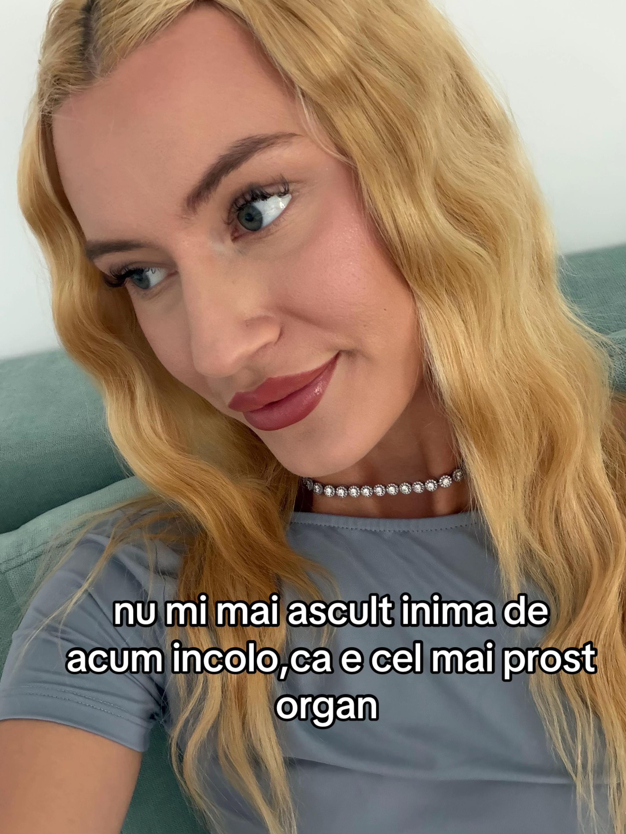 @AlexandraM12