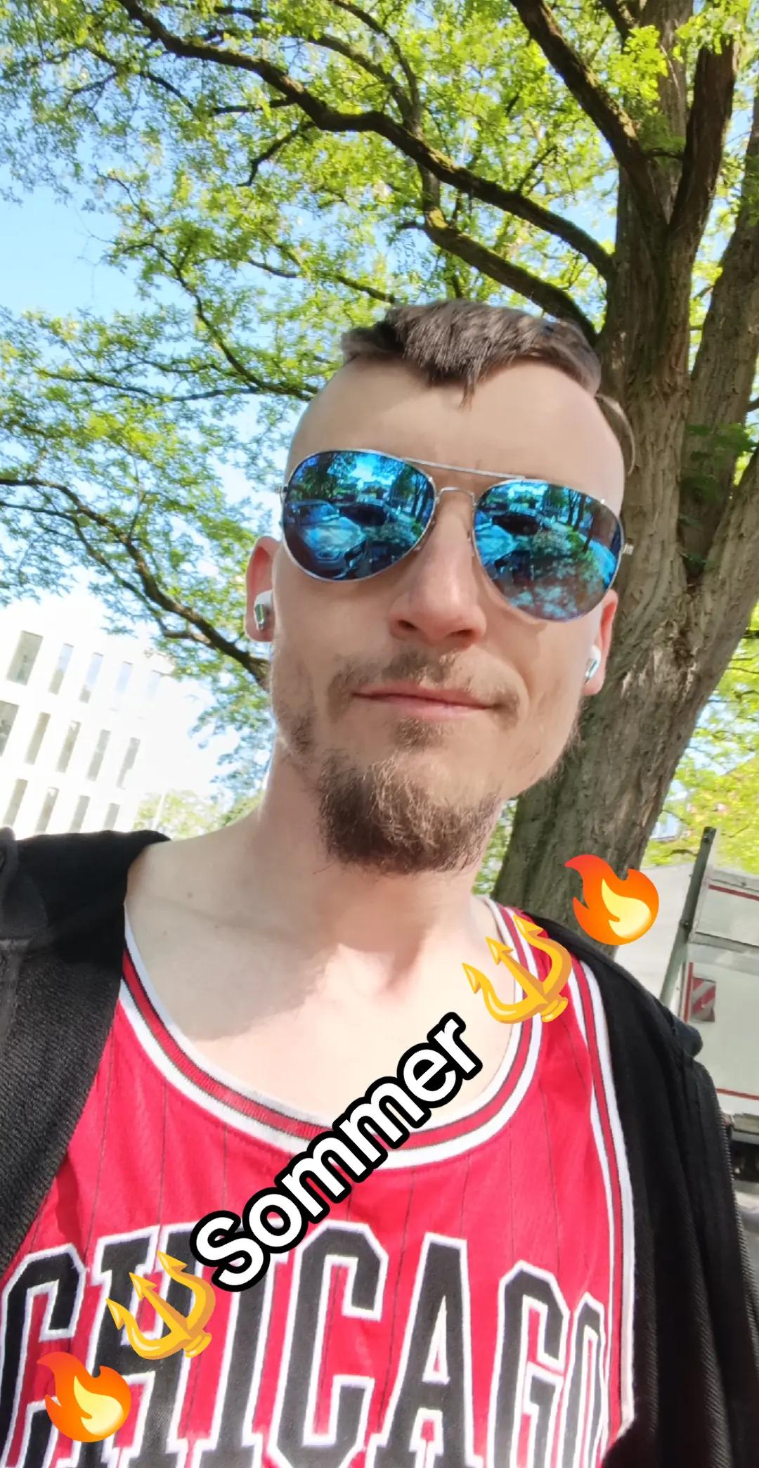 @Henne.TV