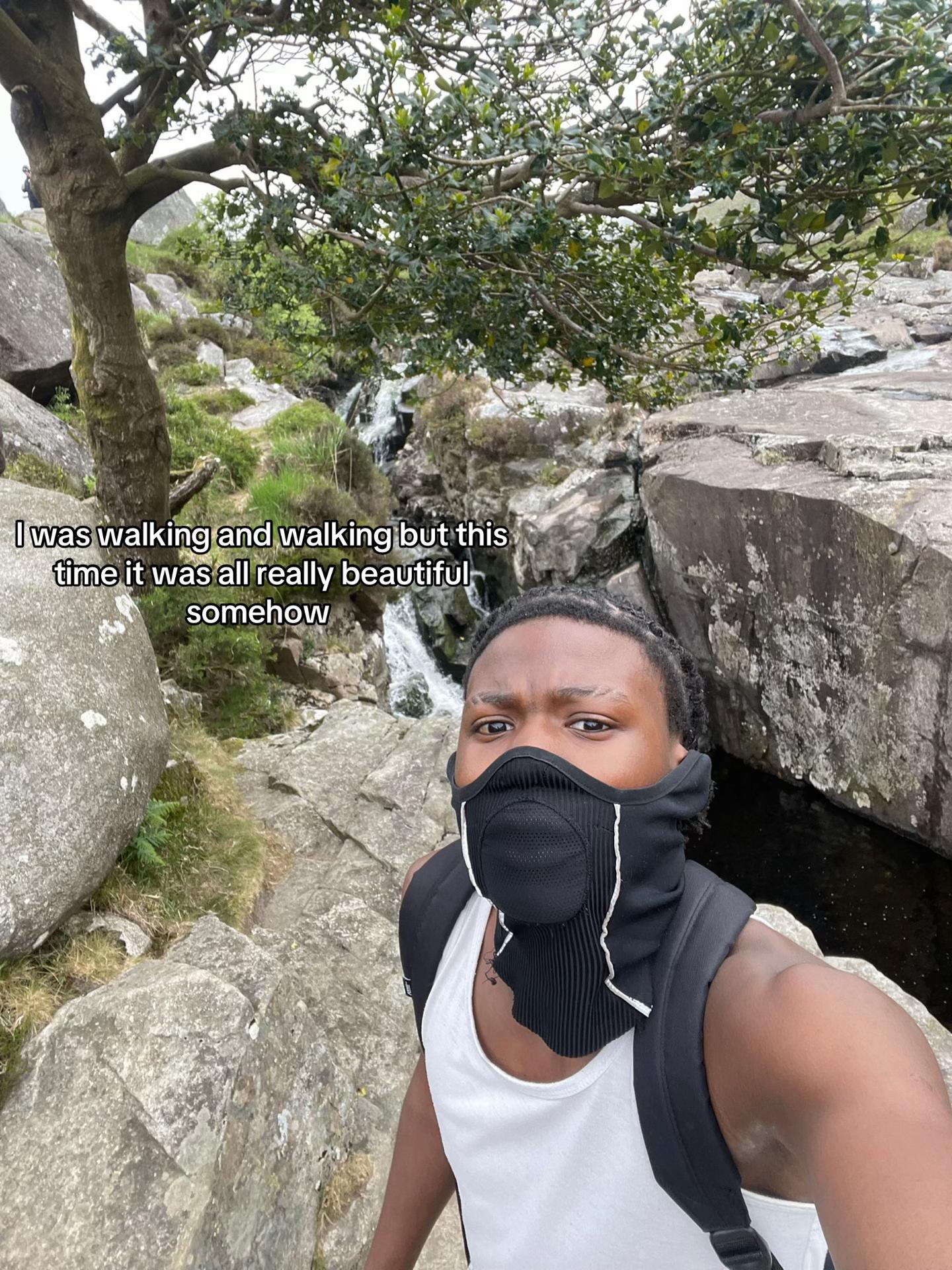 @🦦🌬️