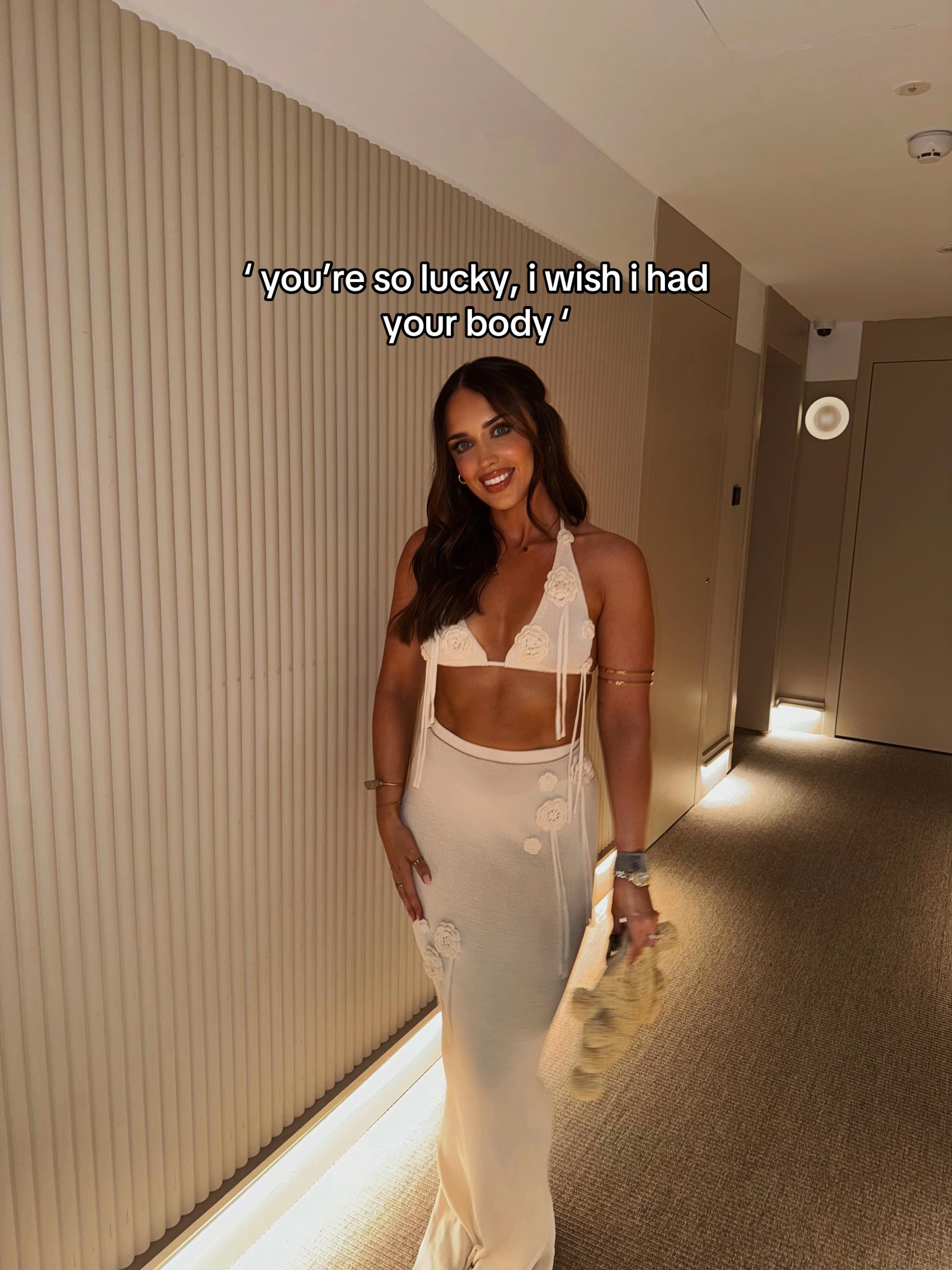 @AMI.FIT