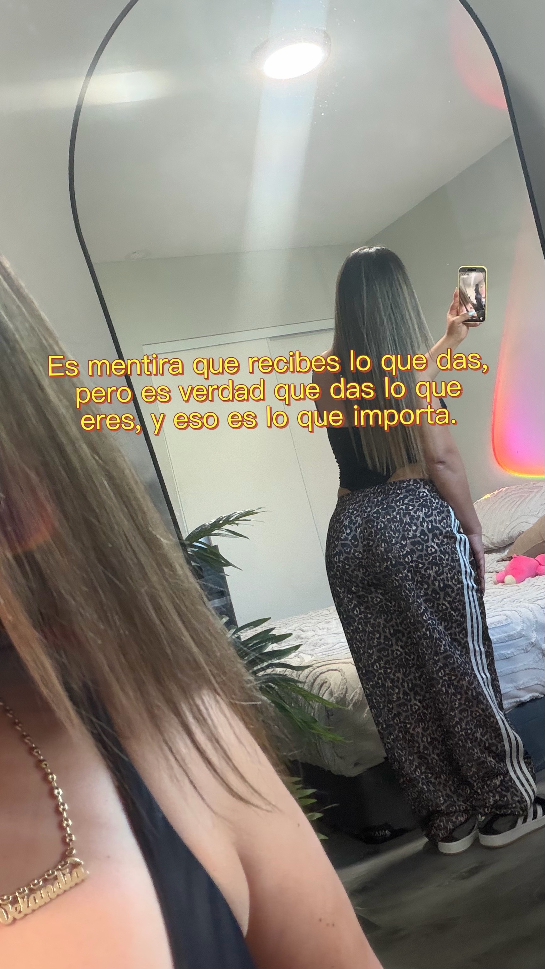 @VELANDIA