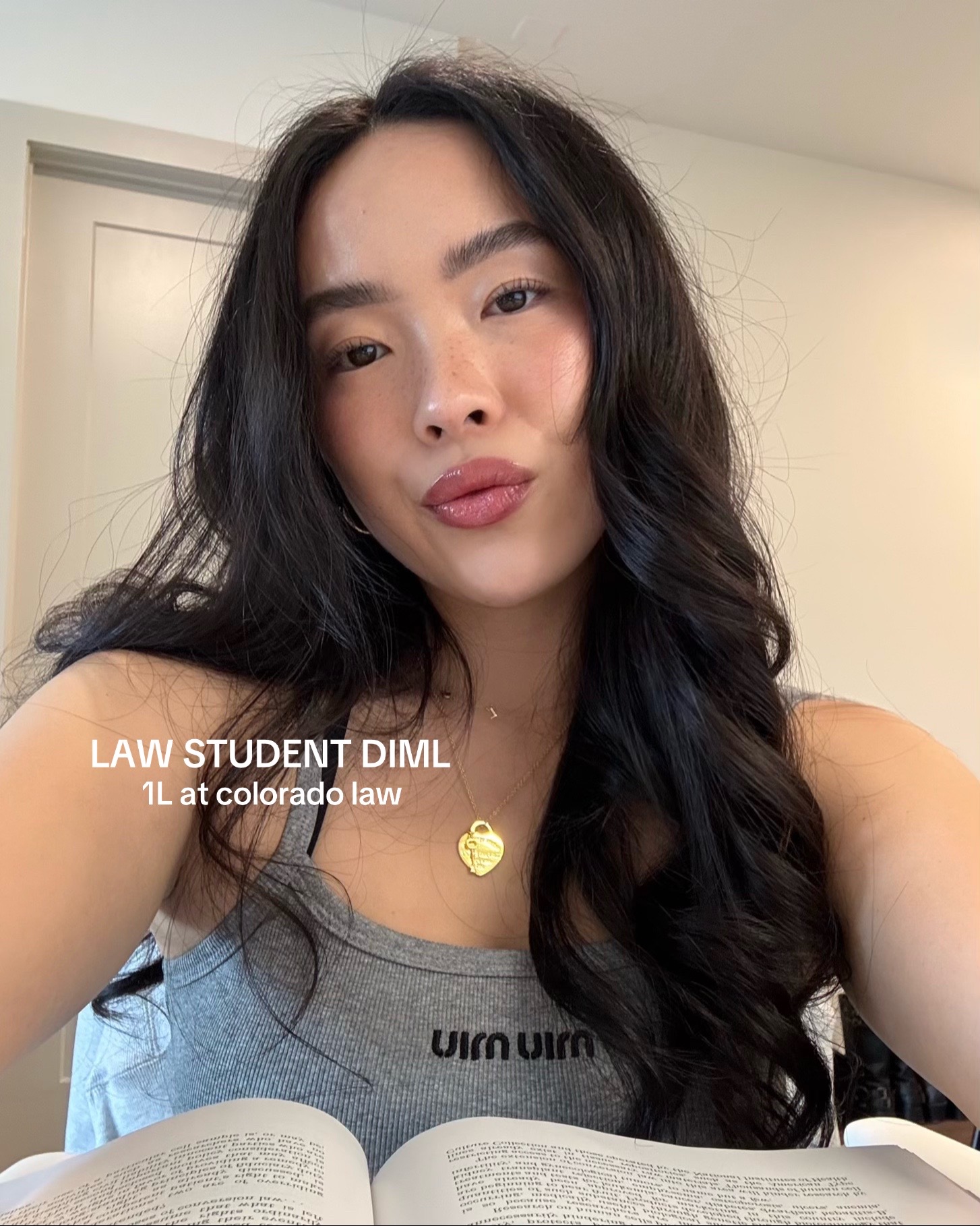 @legallylinzi