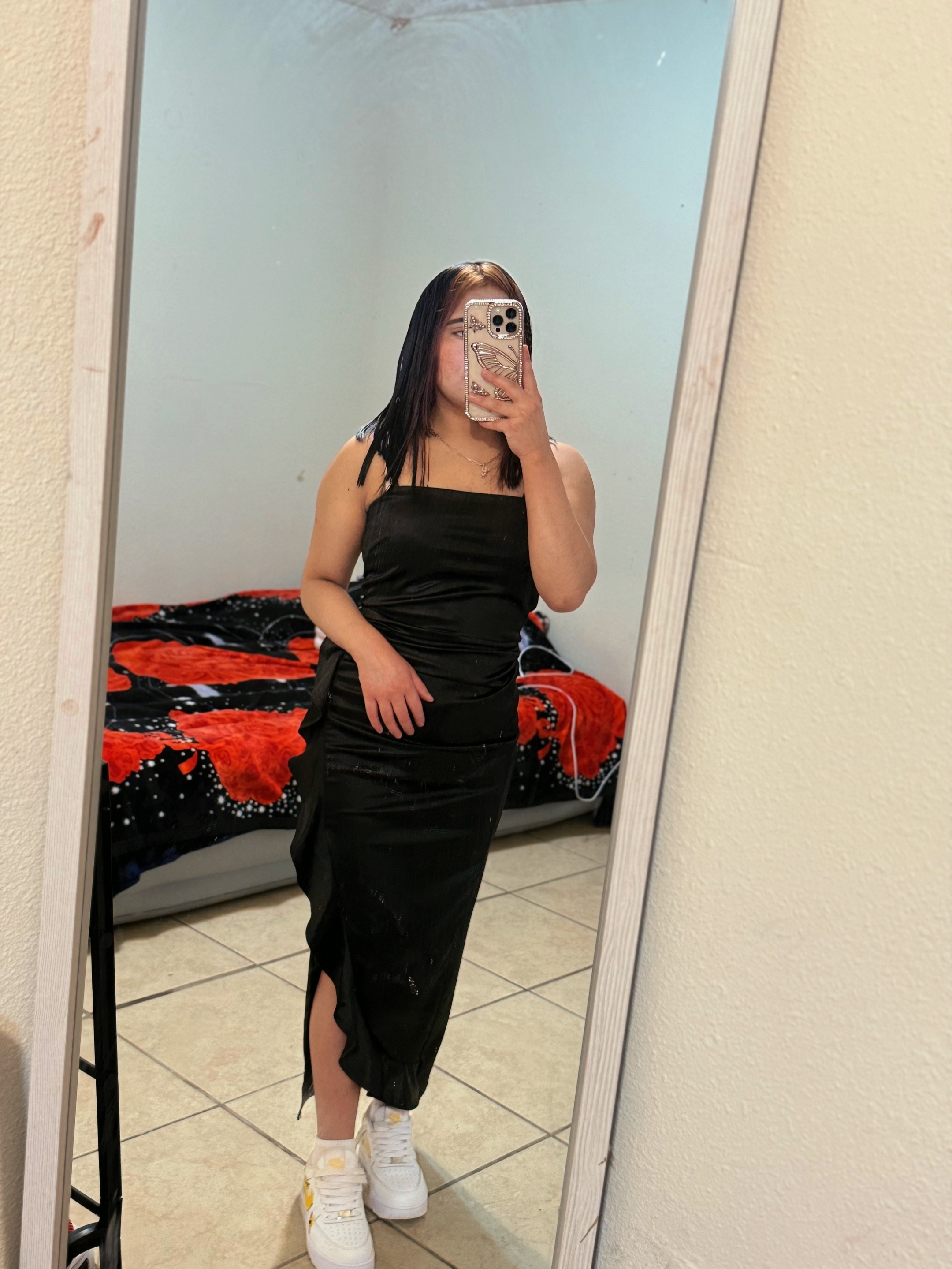 @AHNA 🍓🦋🍷
