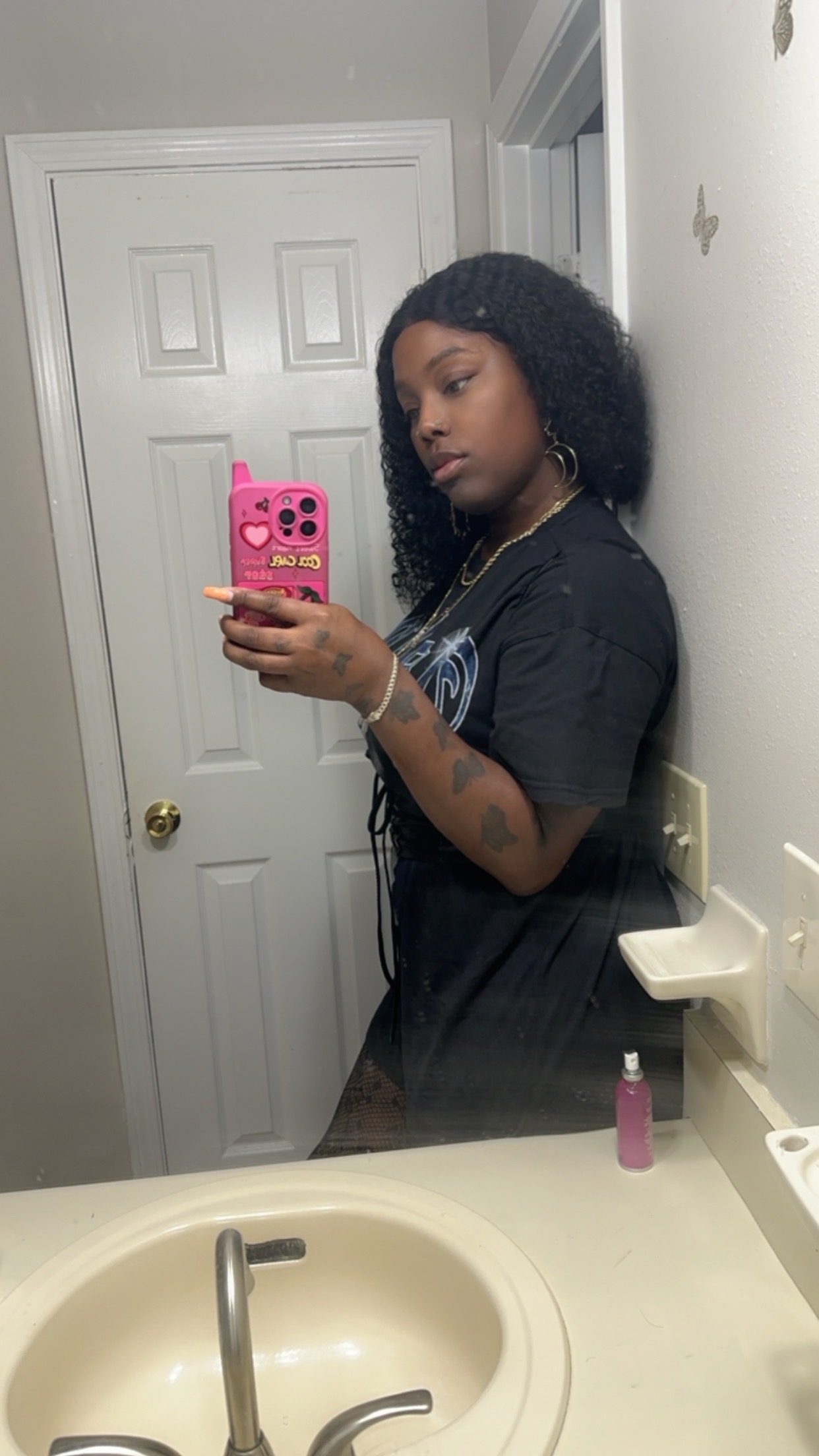 @Ari_Ari420