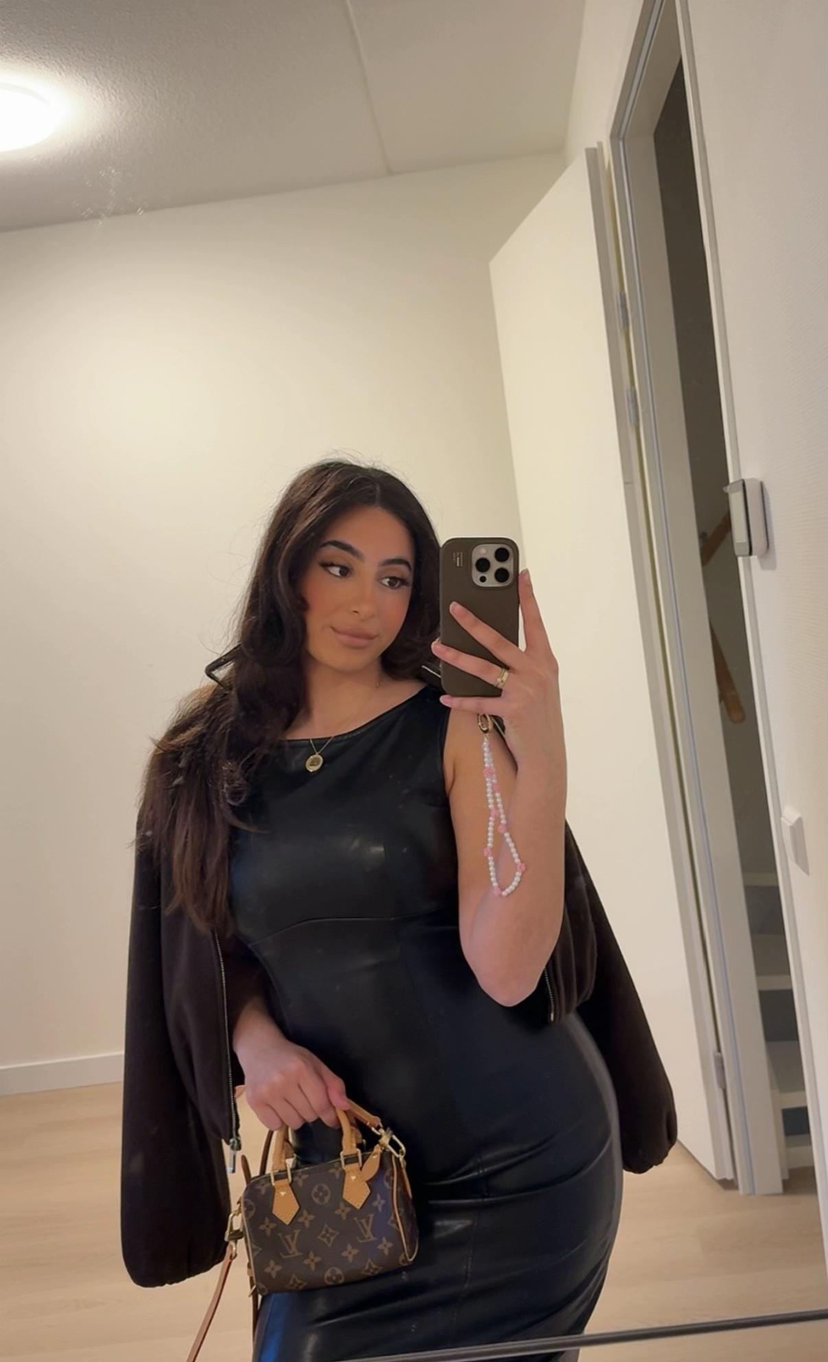 @Ayse Ozturk-Baser