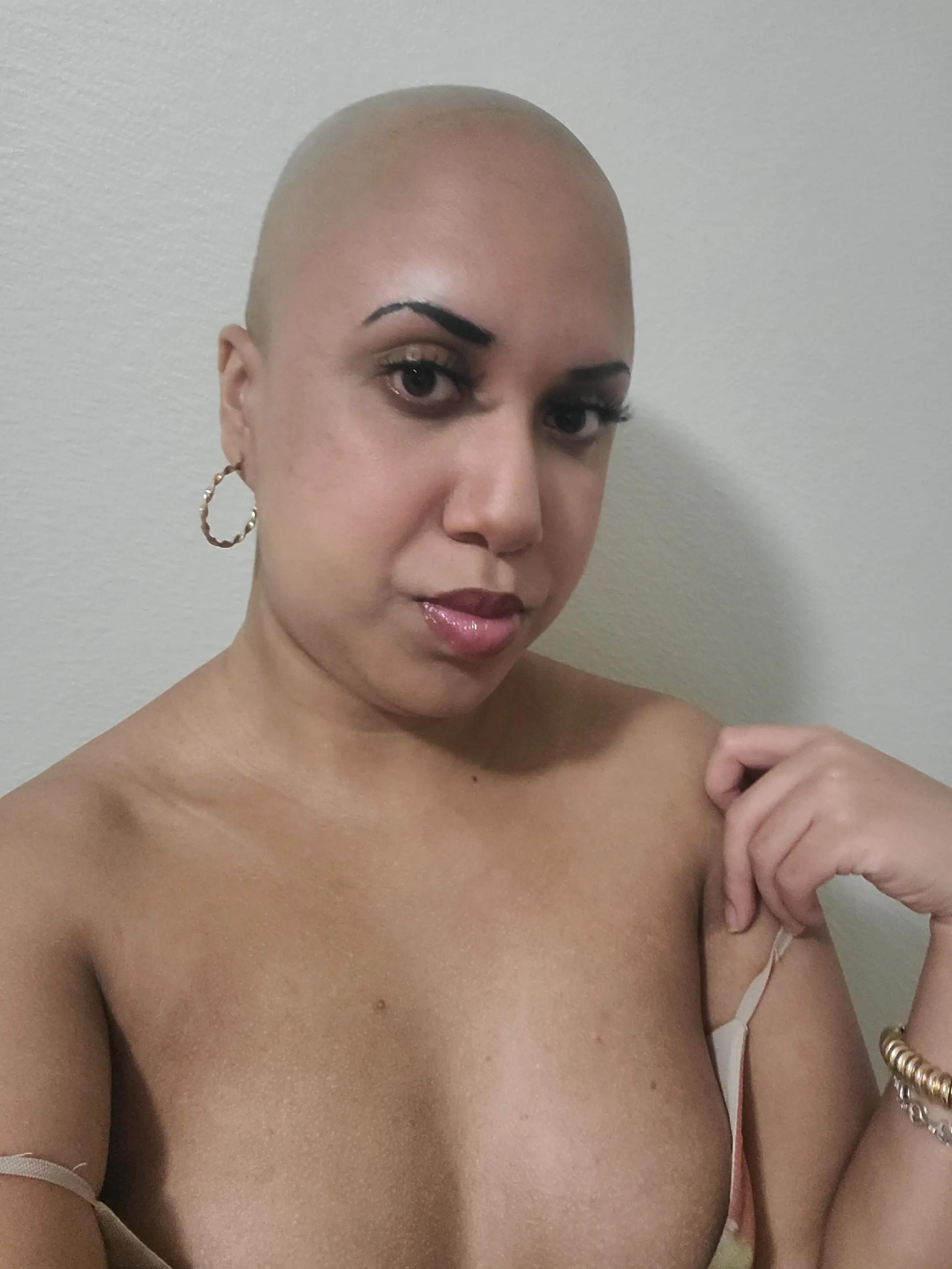 @💕PrettyBaldBaddieJasmine👑