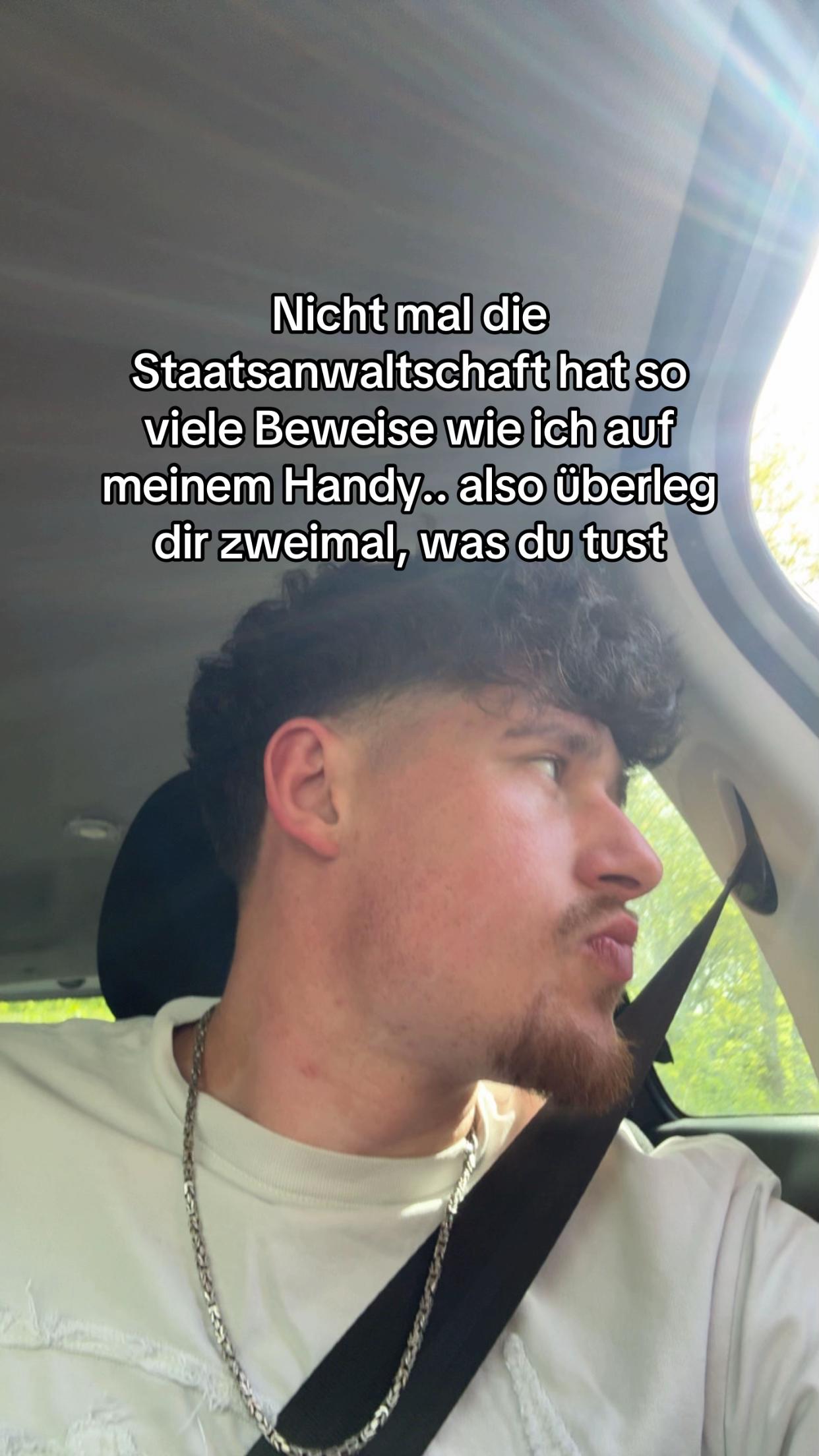 @DerAlmanMitGrünenAugen