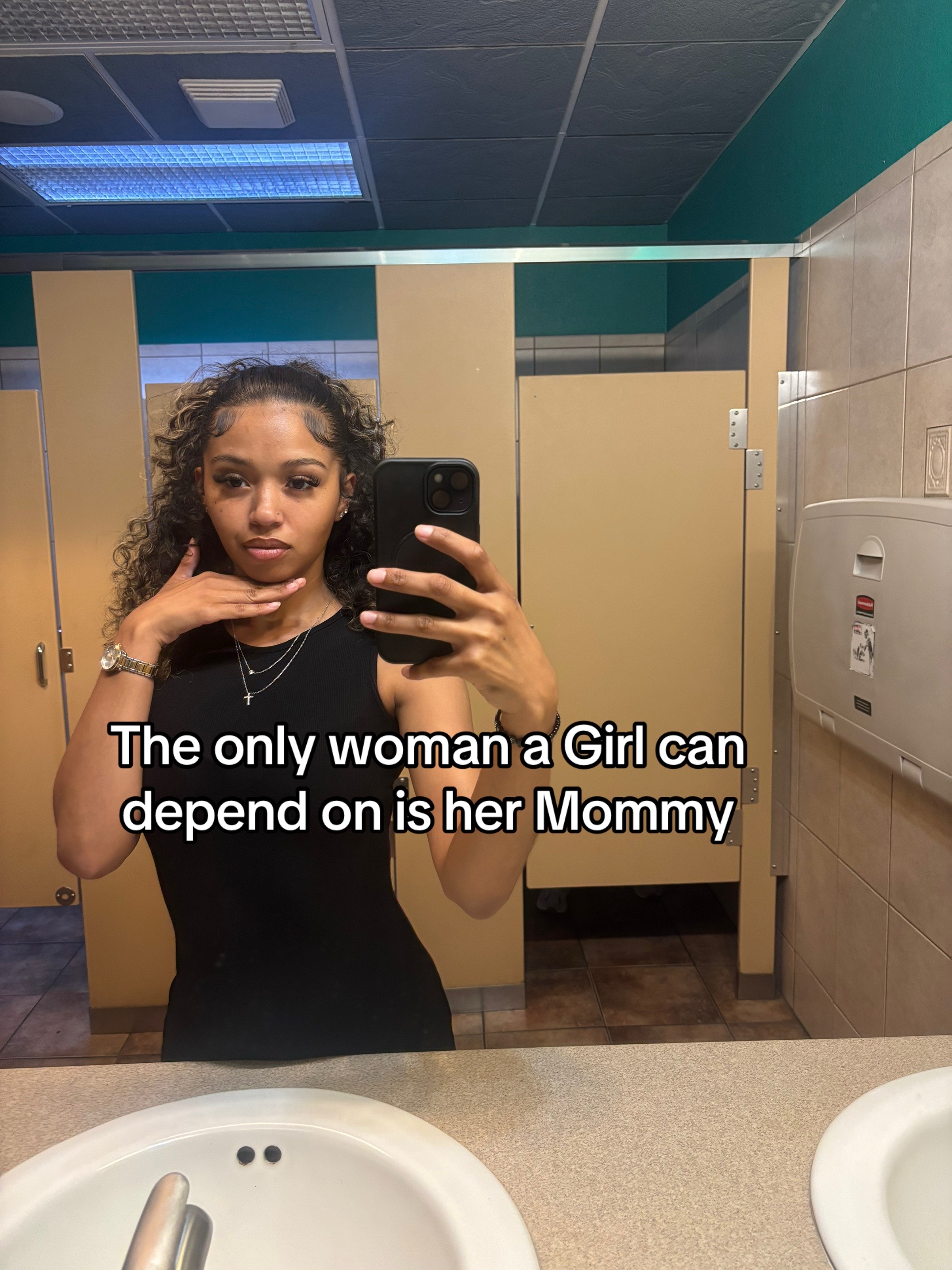 @JenaeMarie🧚🏽