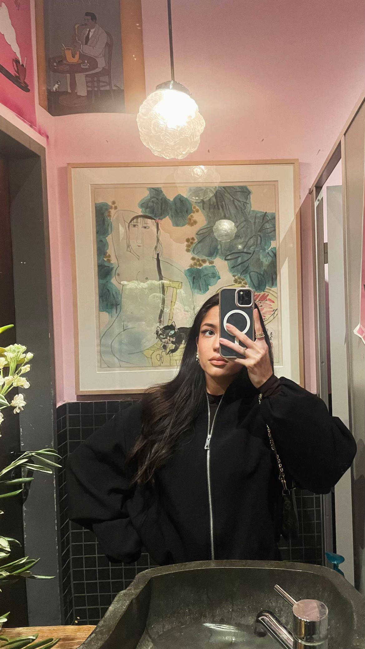 @Luisa