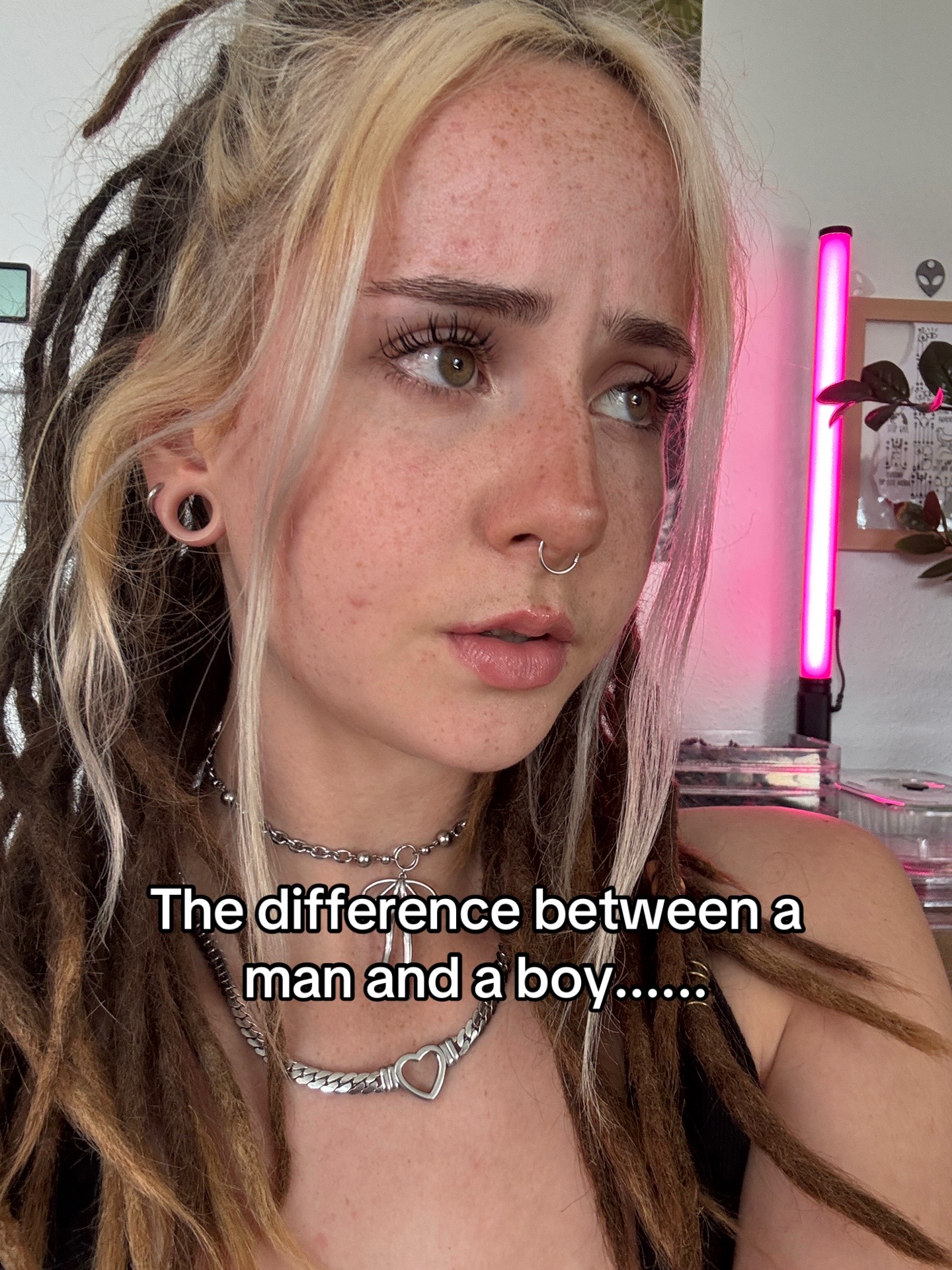 @𝓶𝓪𝔁𝓮𝓼🧸