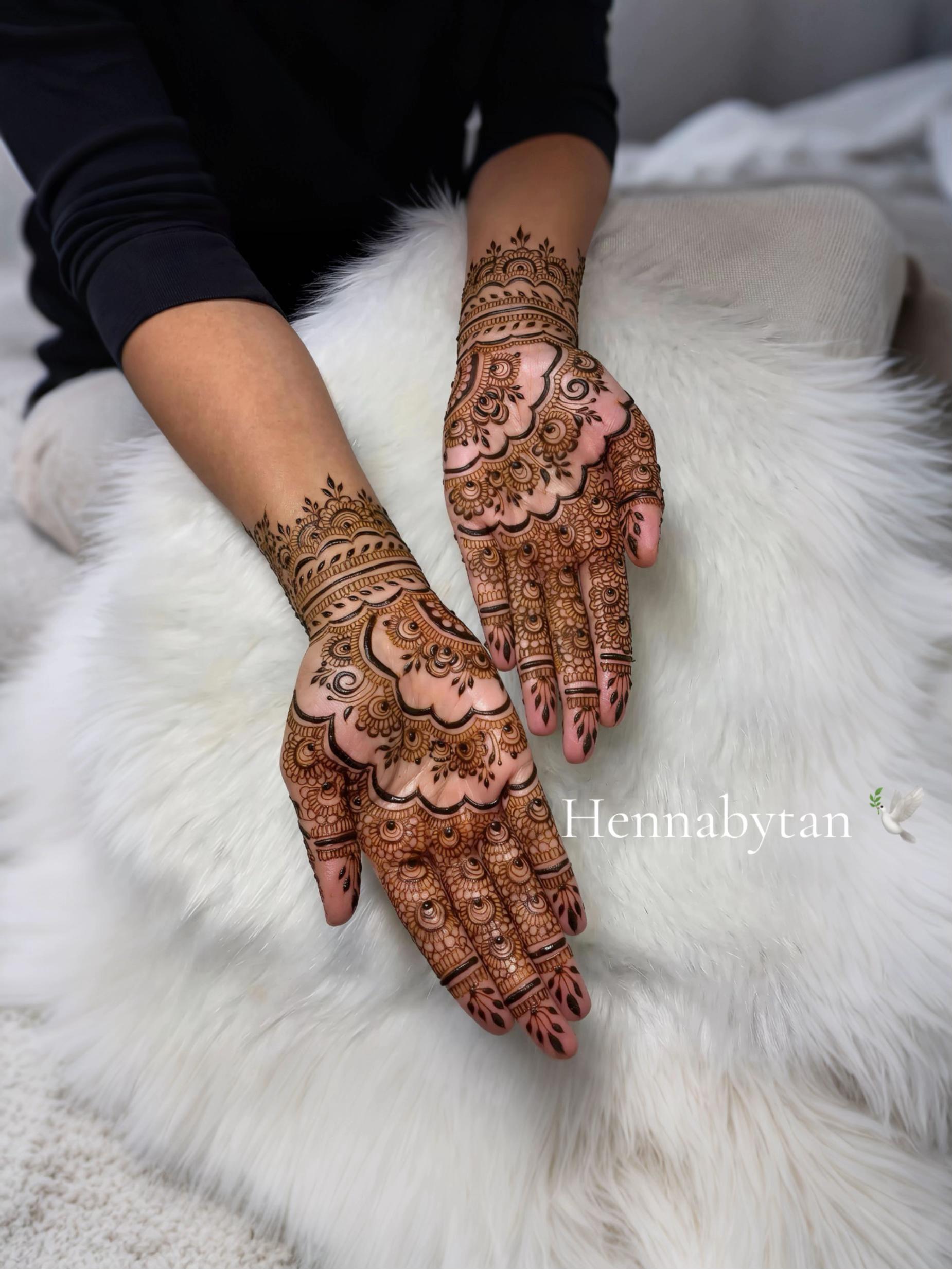 @Henna artist