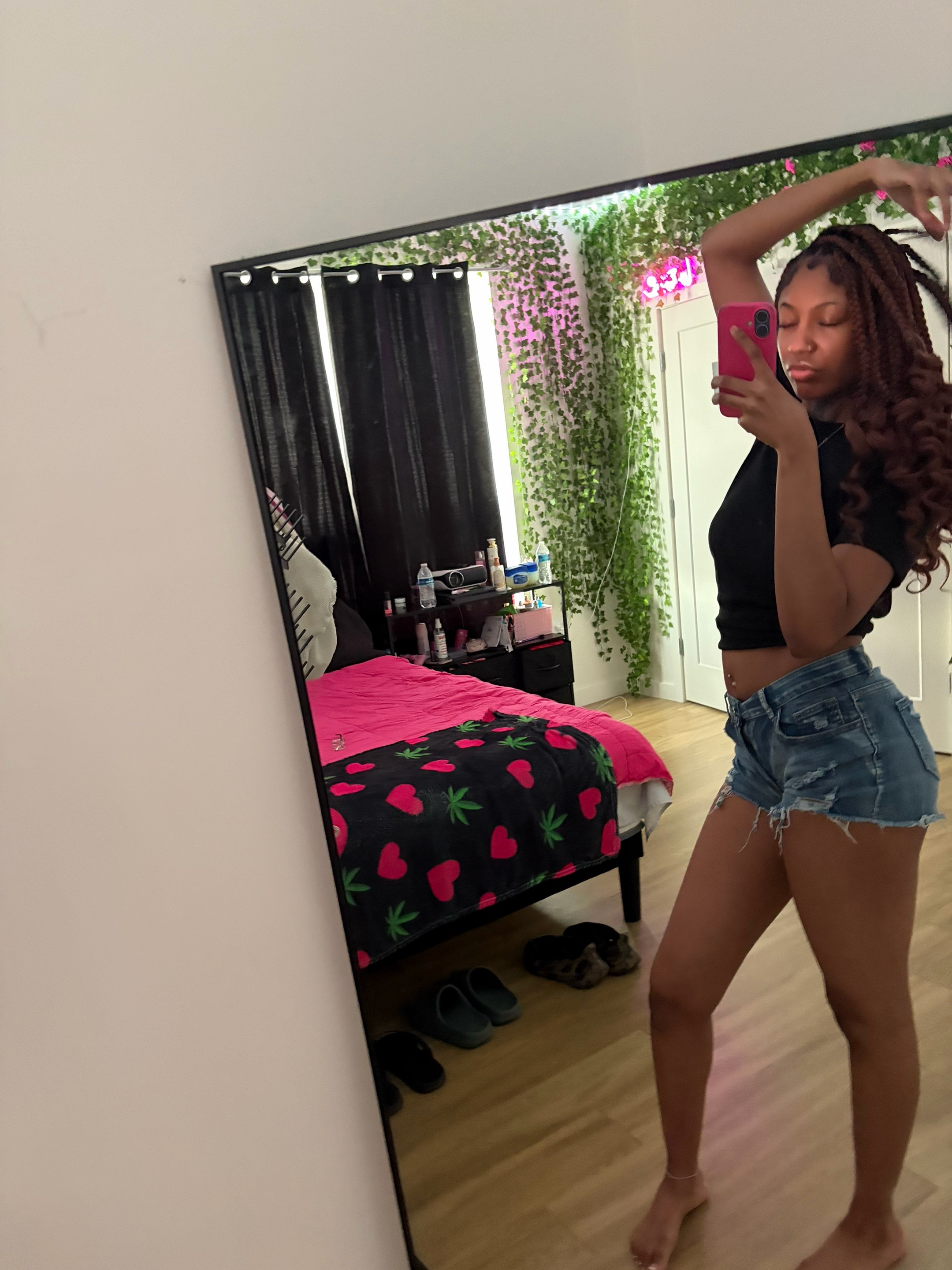 @2slickmeela