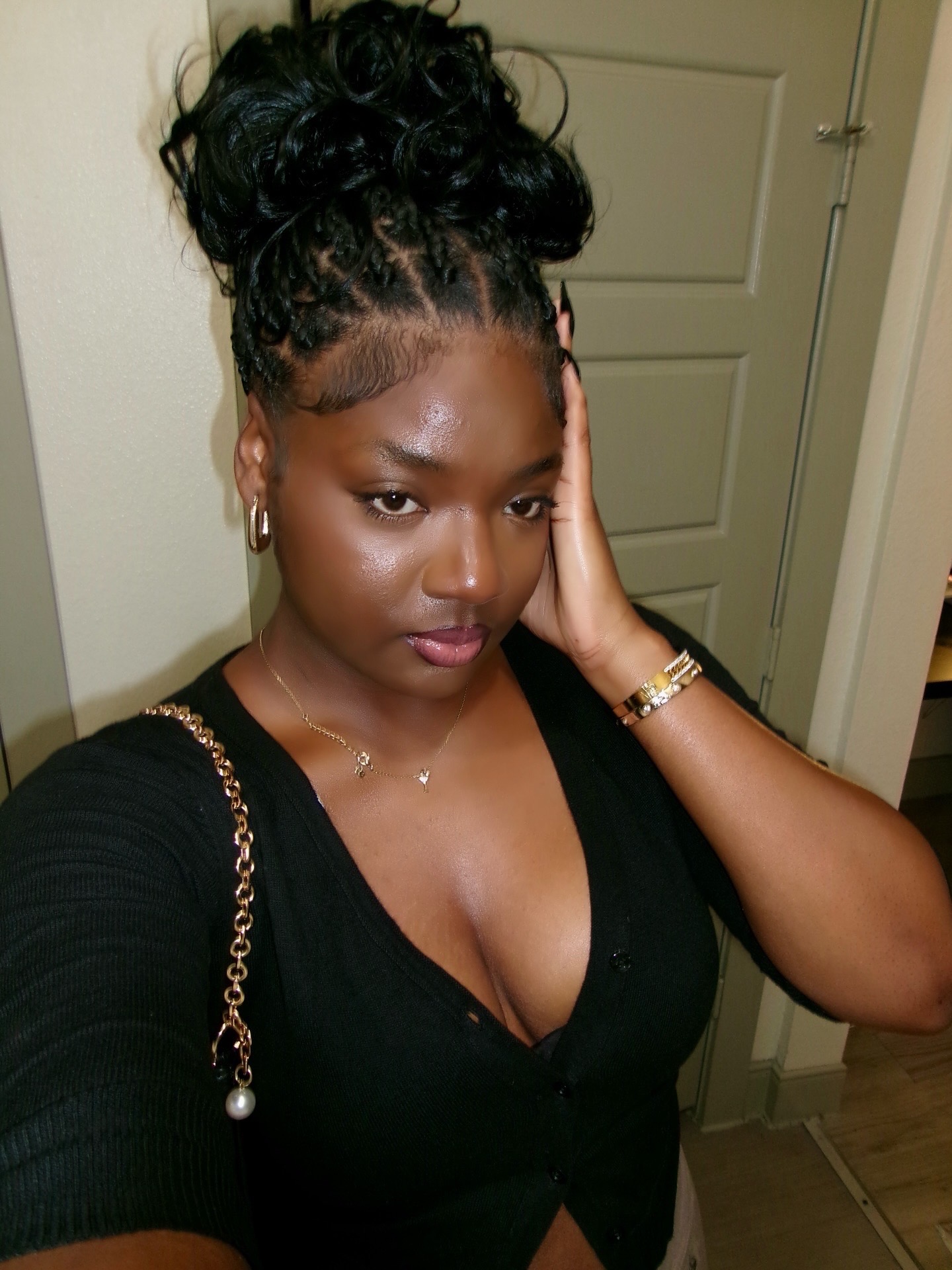 @missmonyaa